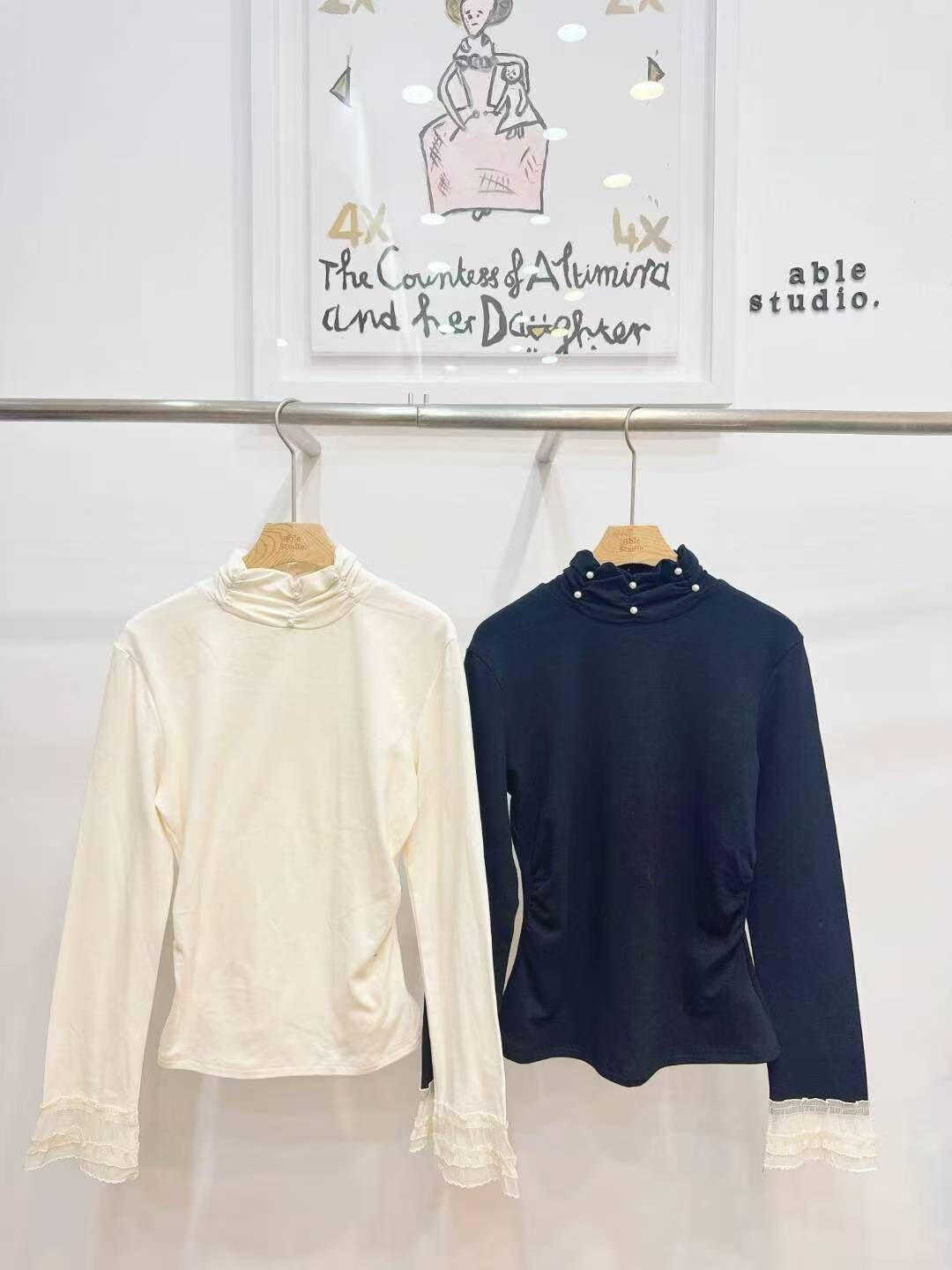 AS5427 抓皺珍珠高領修身上衣