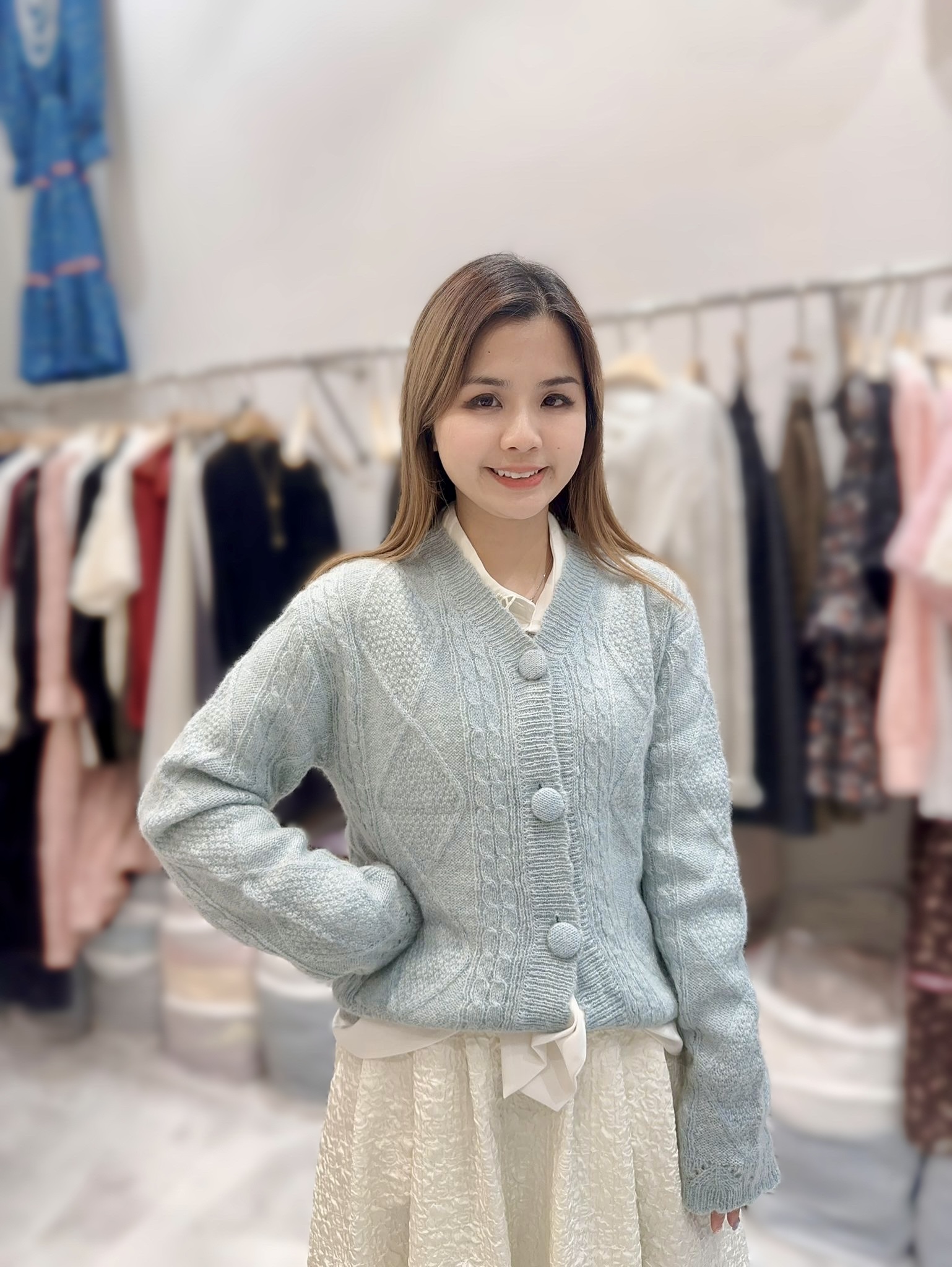 SC18 羊駝毛15 胸 42-54 長22 $499 (一口價)