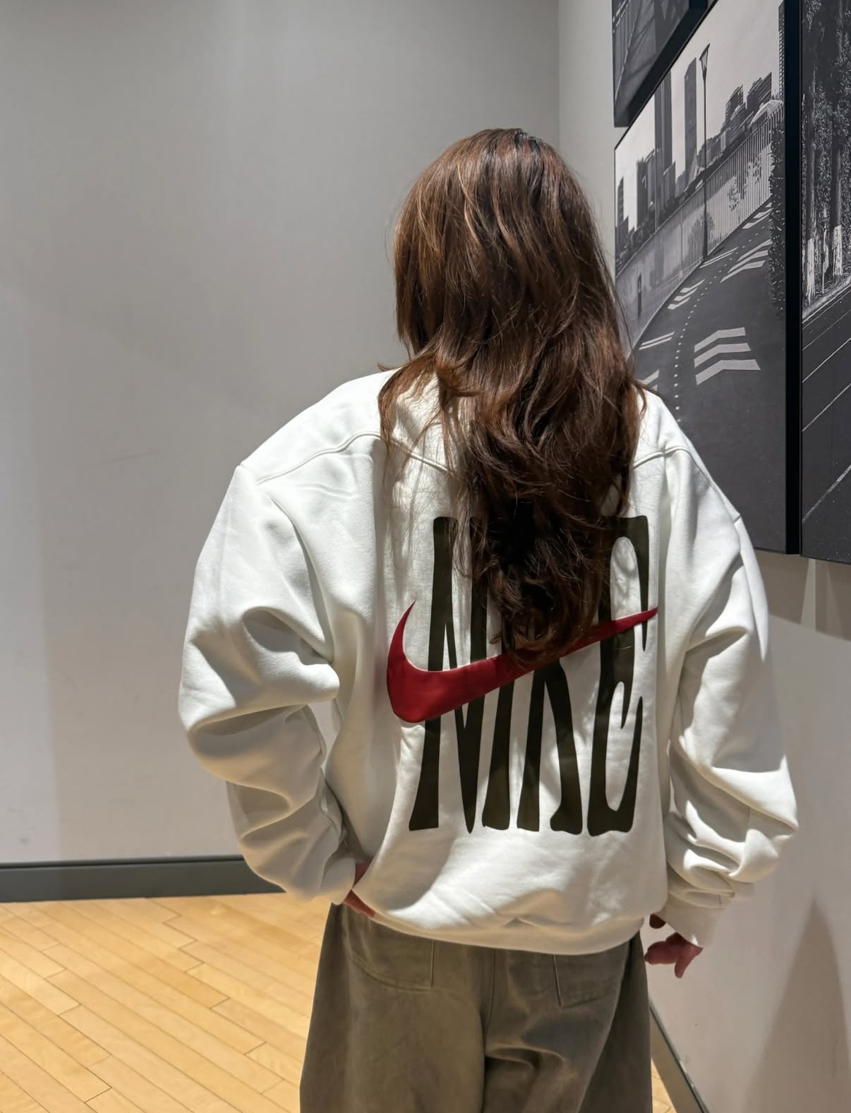 Nike 馬年限定 寬鬆大Logo刷毛大學T Oversize 大勾 套頭衫 棕色 米白色 IQ3819/預購