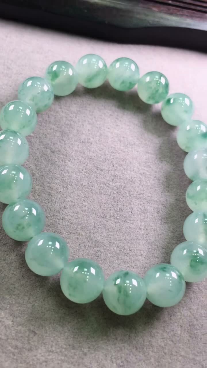 1226338 翡翠精品手串 (9.8mm直徑)