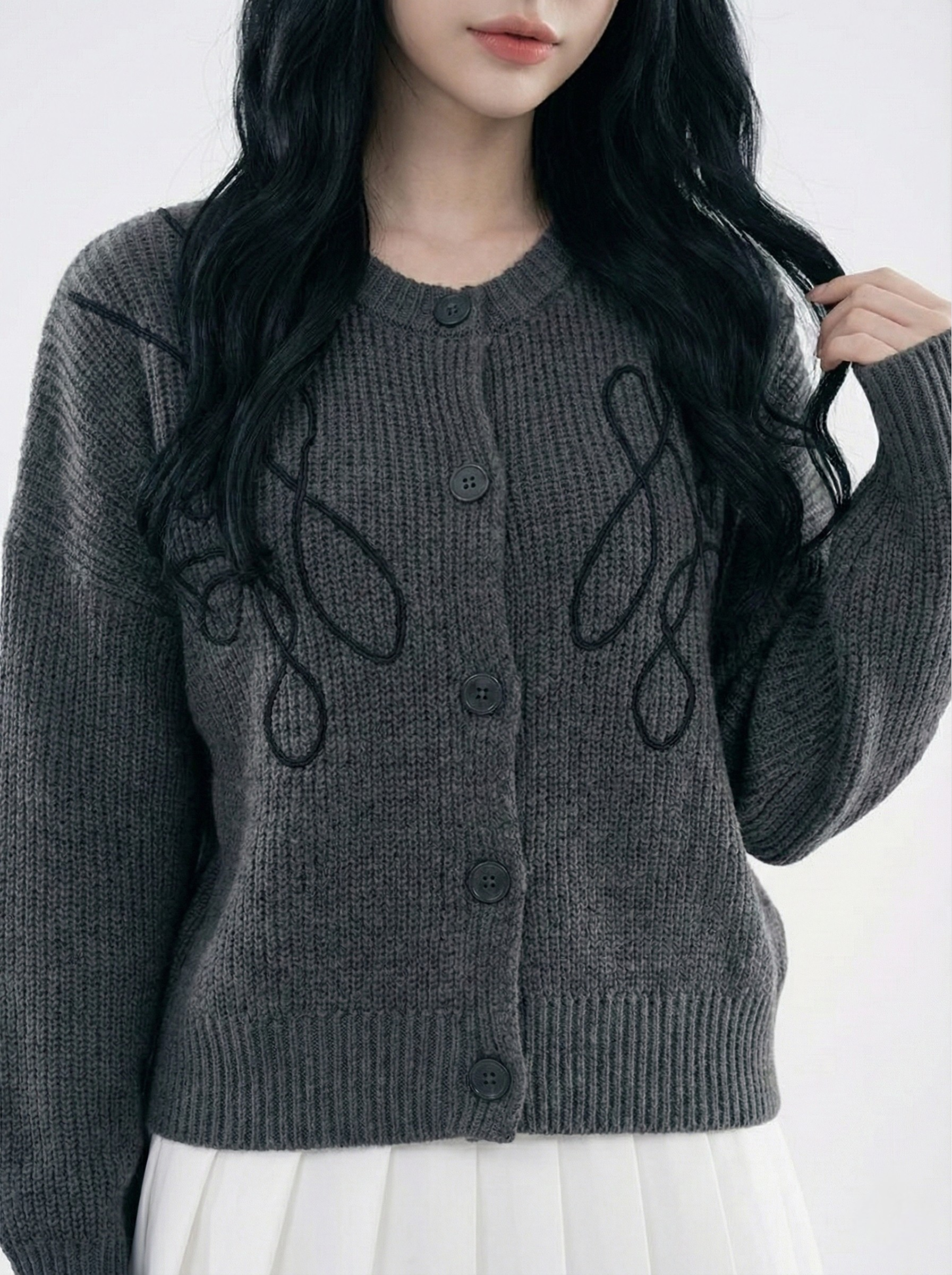 LN ord embroidery loose knit cardigan