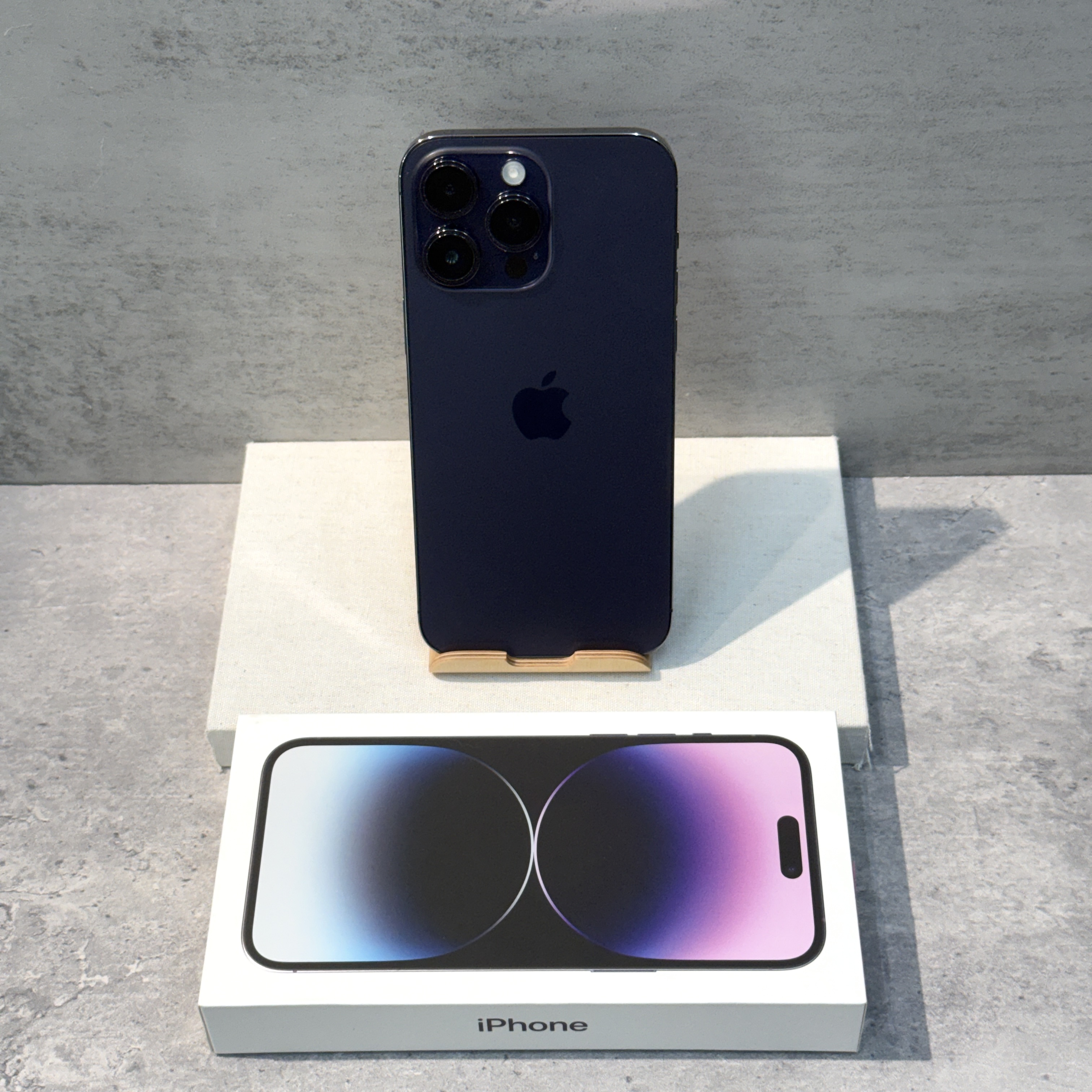 【二手】iPhone 14 Pro Max｜256G｜紫色｜此系列贈 MOZTECH 太空艙行動電源