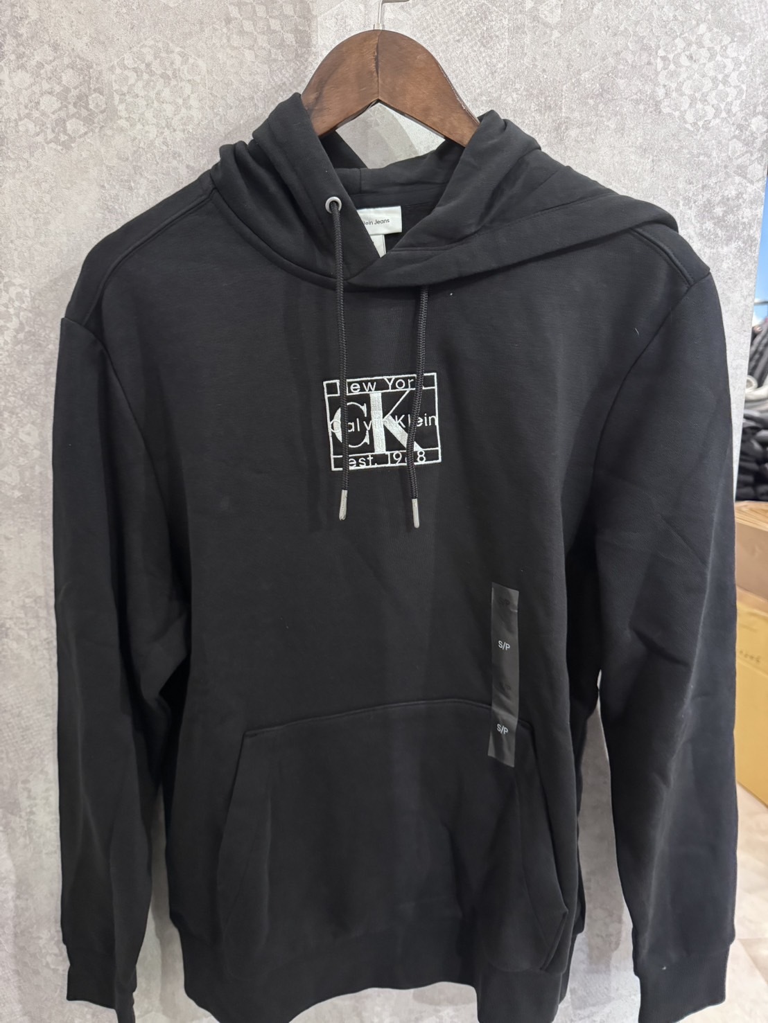 Calvin Klein CK 電繡方框字母 帽T 長袖