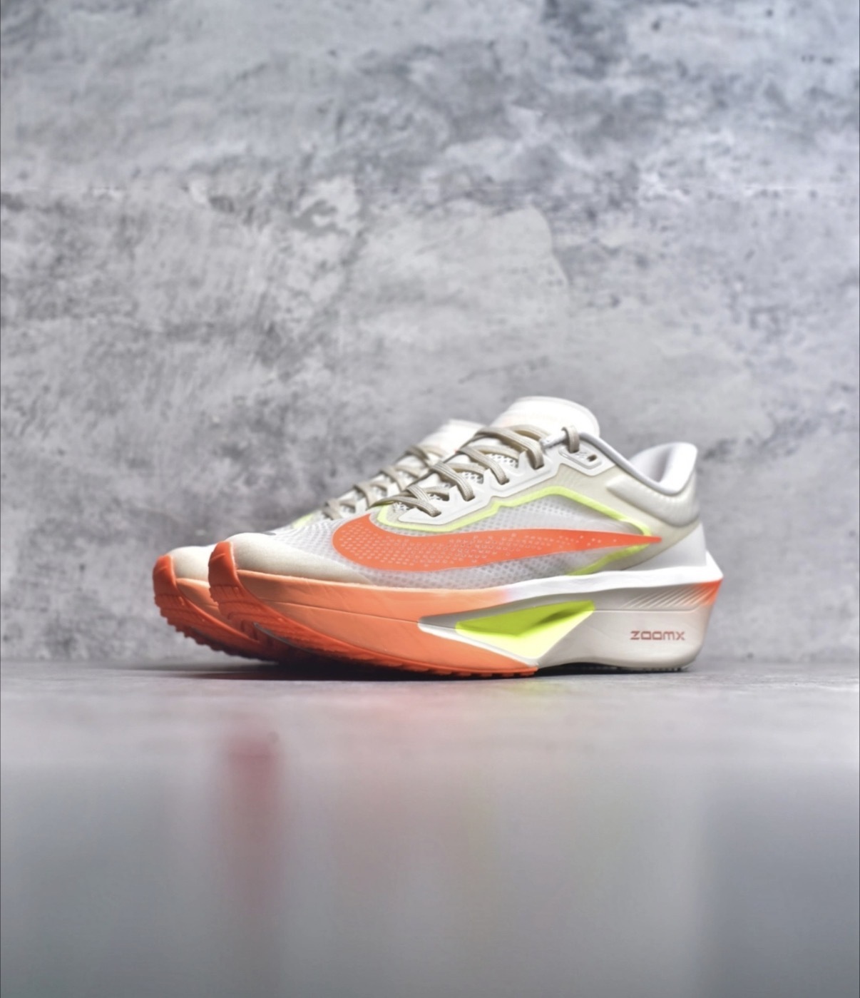 女鞋 NIKE W ZOOM FLY 6 米螢光橘 緩震 透氣 防滑 碳纖維 慢跑 運動鞋【FN8455-105】