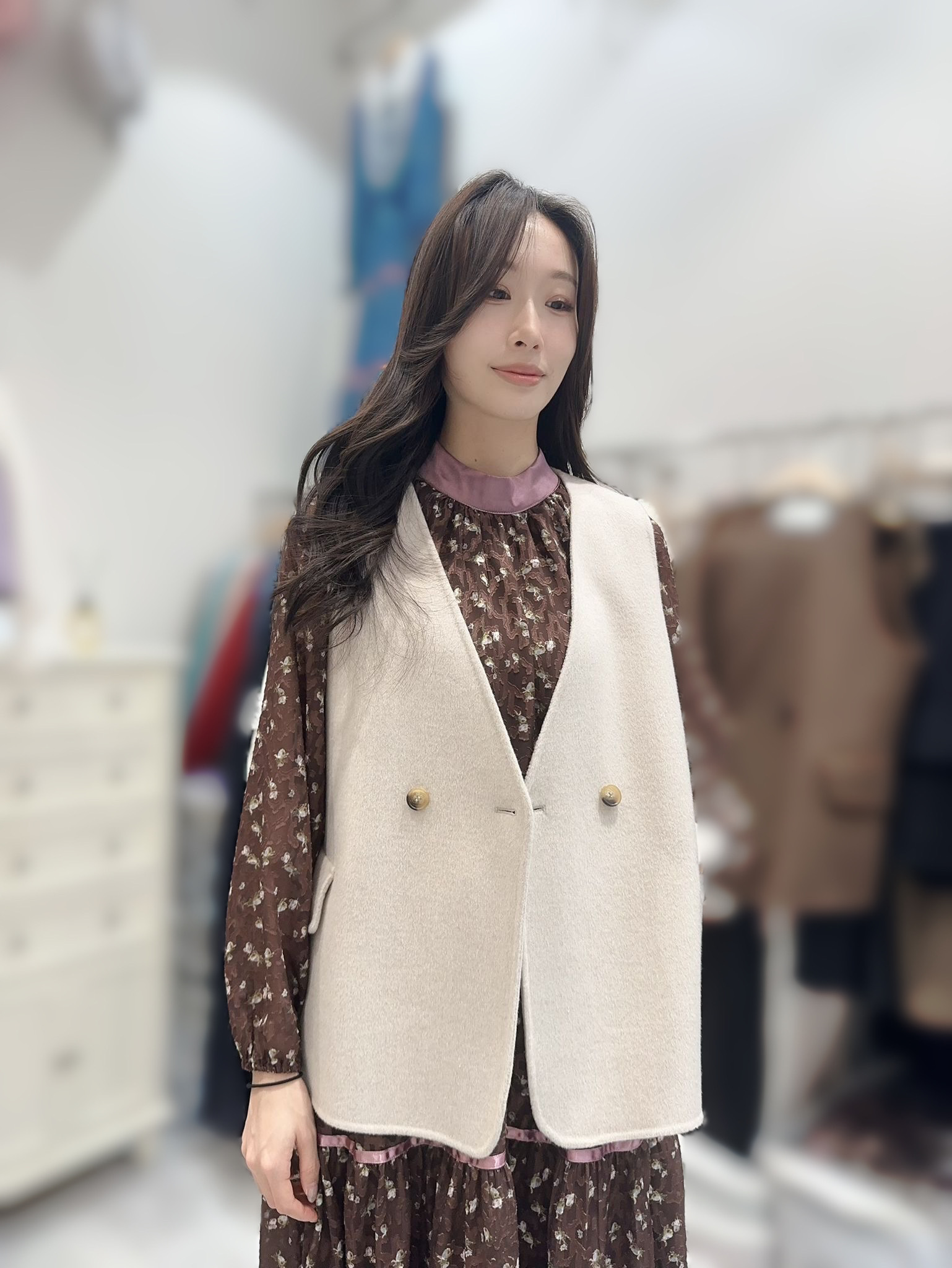 SC17 Cashmere 90 羊毛10 胸 42 長26 $899 (一口價)