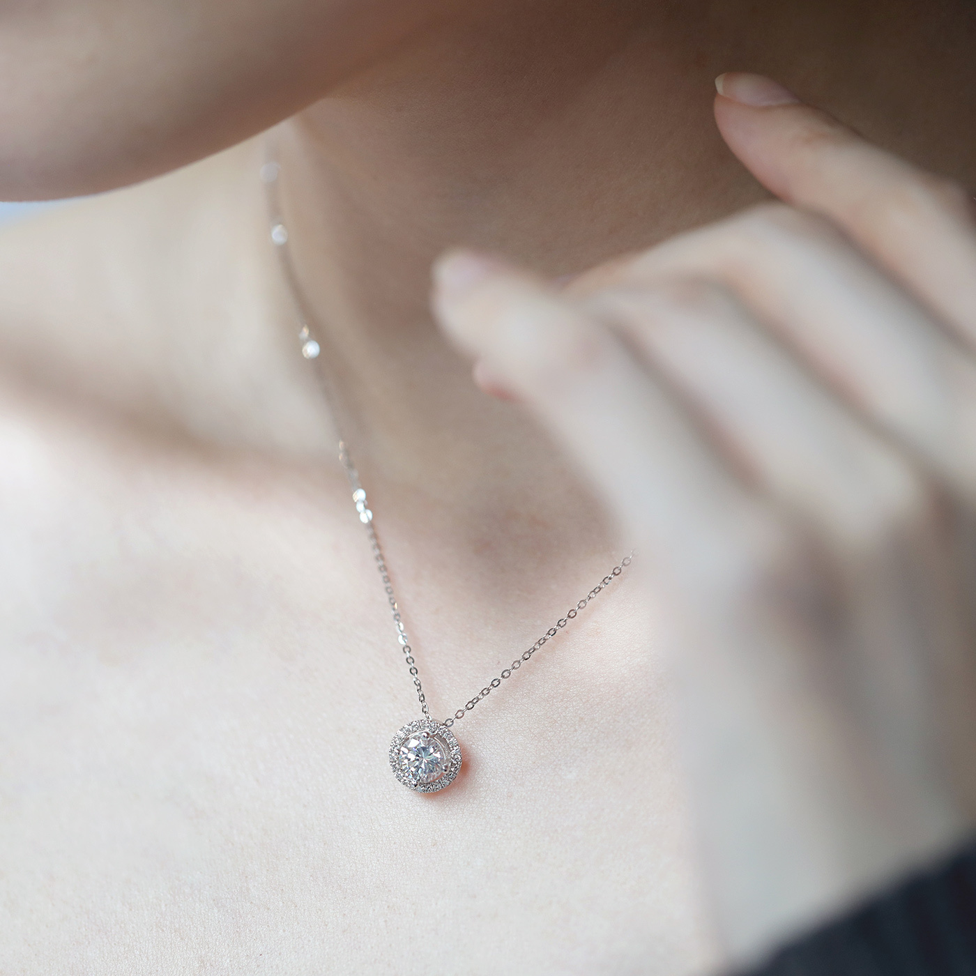 永恆光圈 — GIA1克拉鑽石項鍊