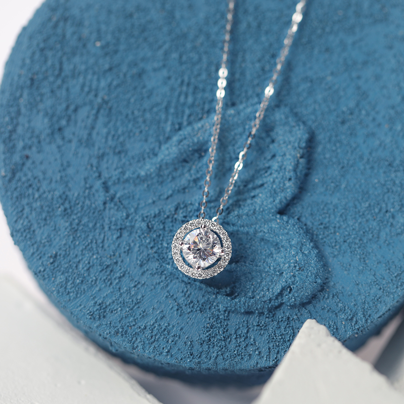 永恆光圈 — GIA1克拉鑽石項鍊