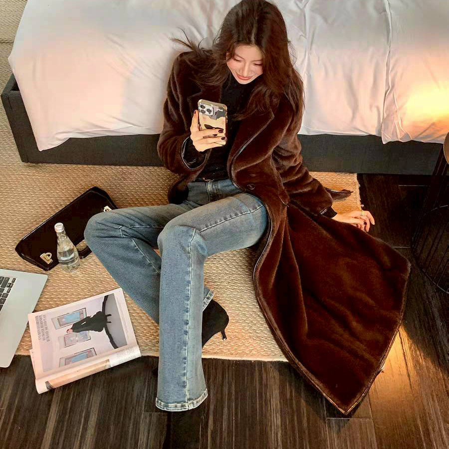 長腿女子微刷色落地直筒牛仔褲-S-XXL (Elegant & Love)