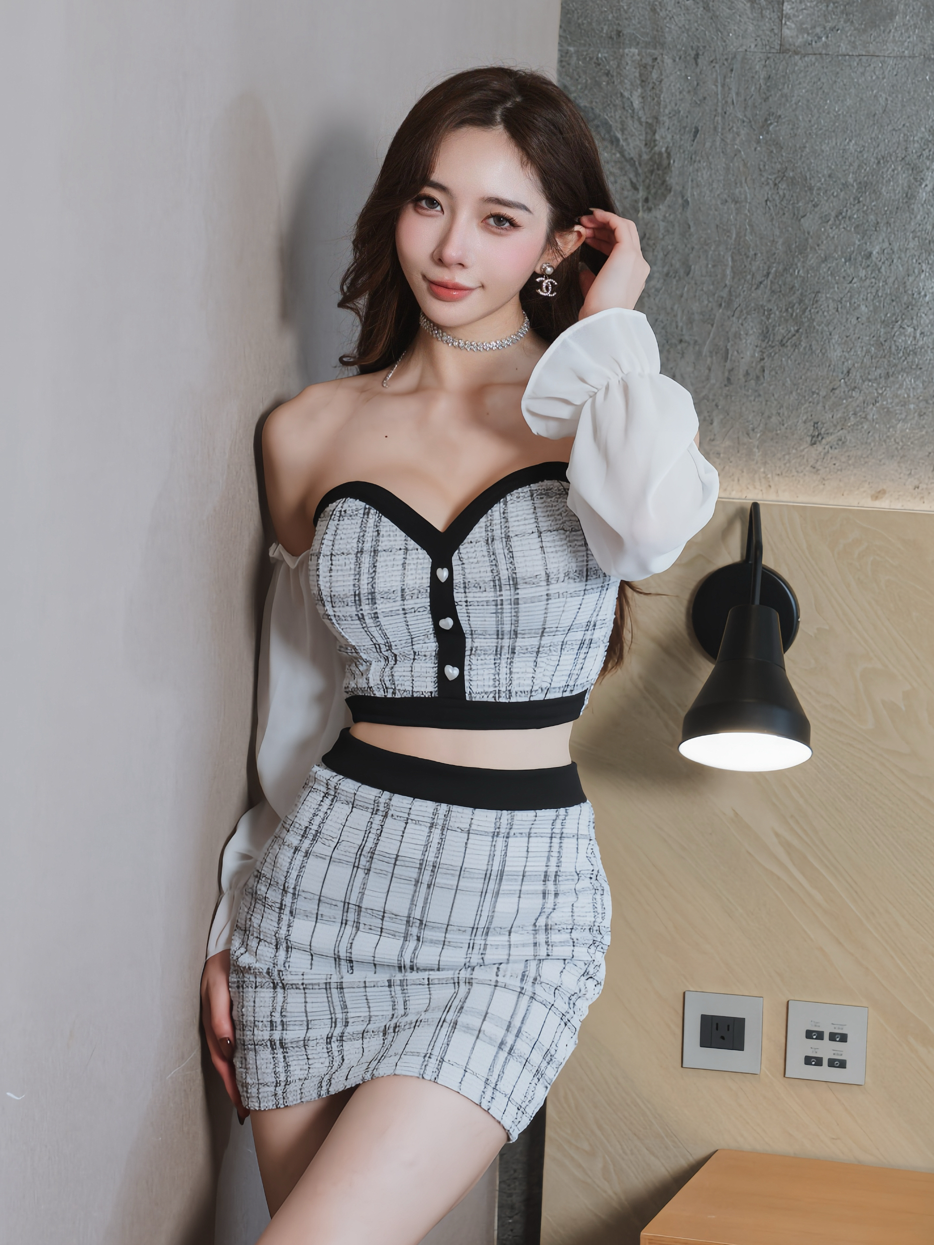 🤍撞色格紋斷袖上衣+包裙兩件式（白色均碼）