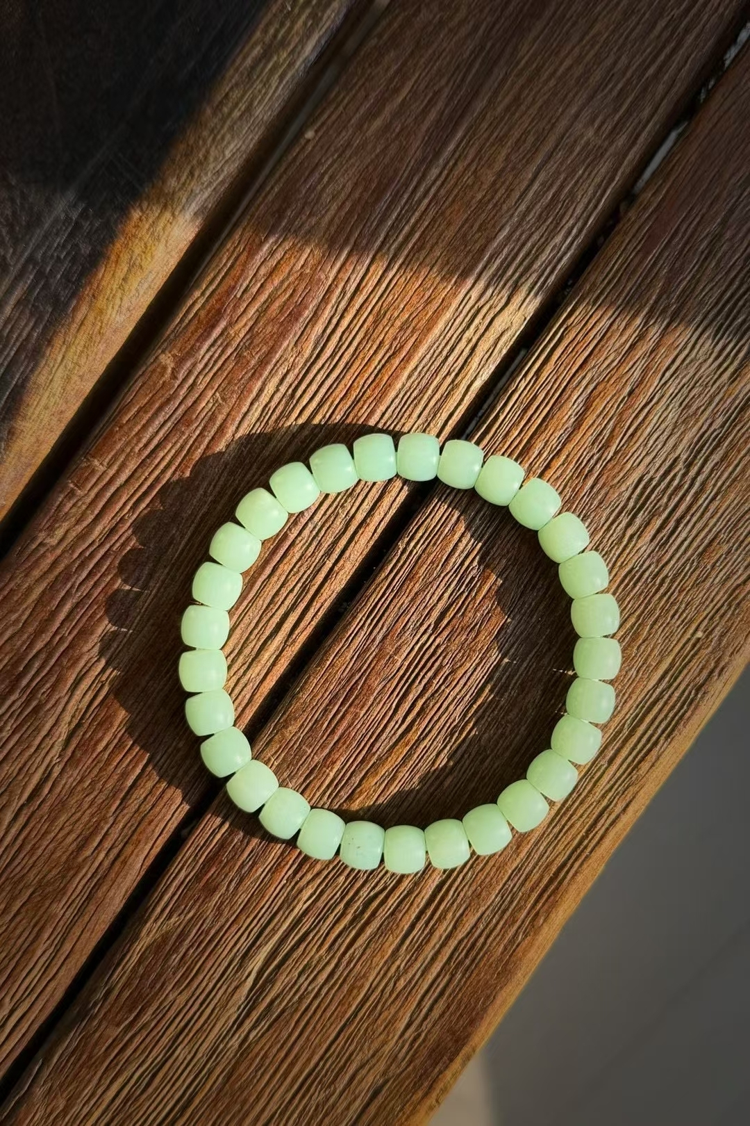 和田玉薄荷綠手串,天然和田玉軟玉