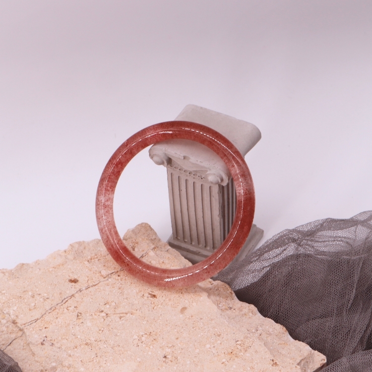 【天然石水晶手鐲】圈口尺寸58～59 草莓晶