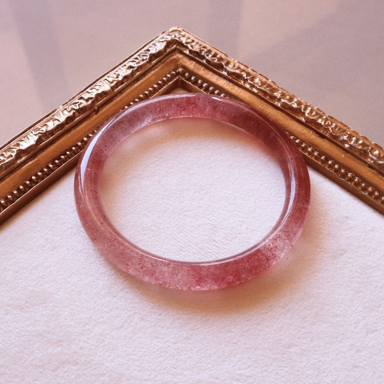 【天然石水晶手鐲】圈口尺寸58～59 草莓晶