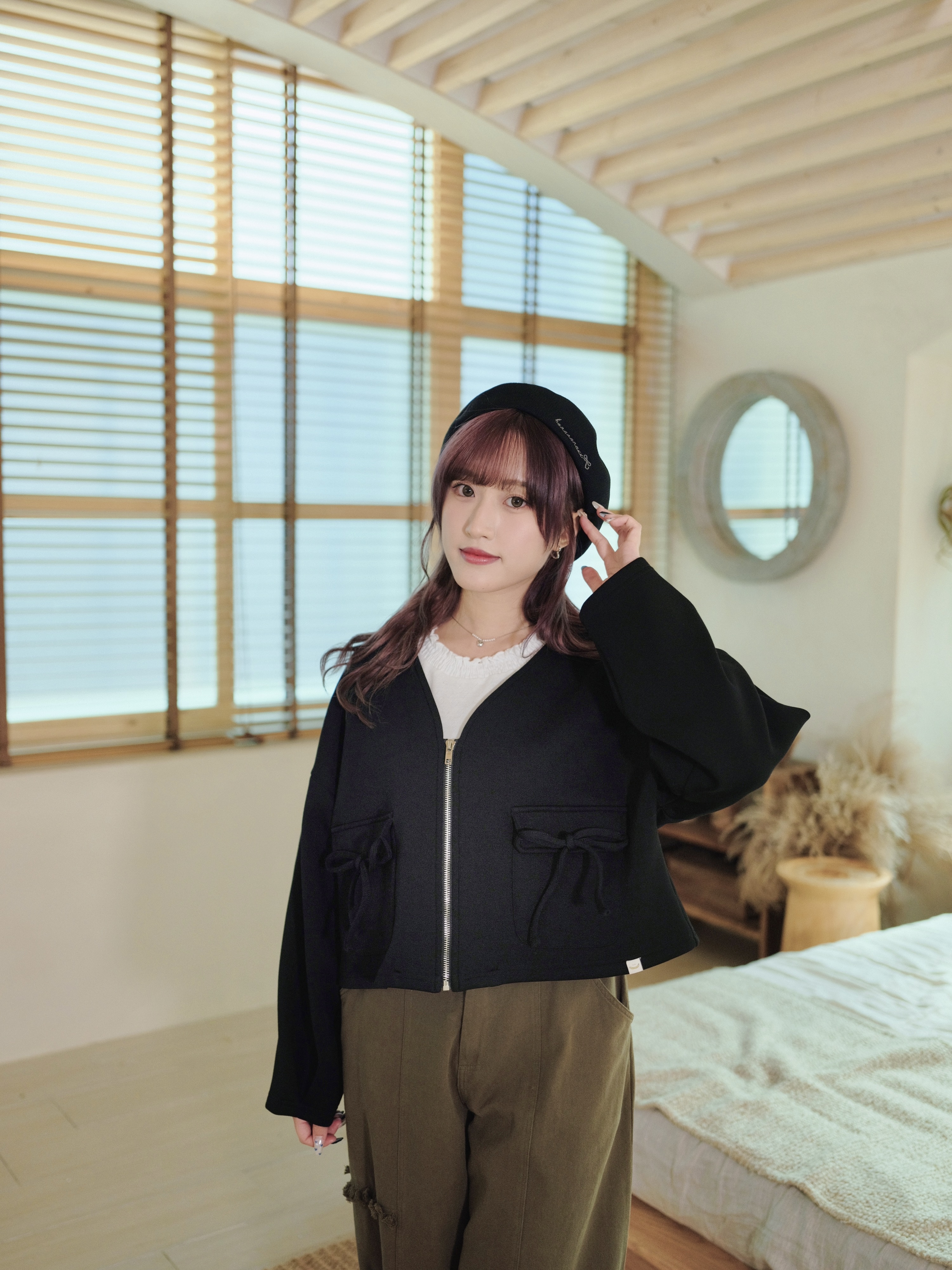 兩色 / 太空棉暖絨底層V領外套 / Warm-Lined Scuba Knit V-Neck Zip Jacket