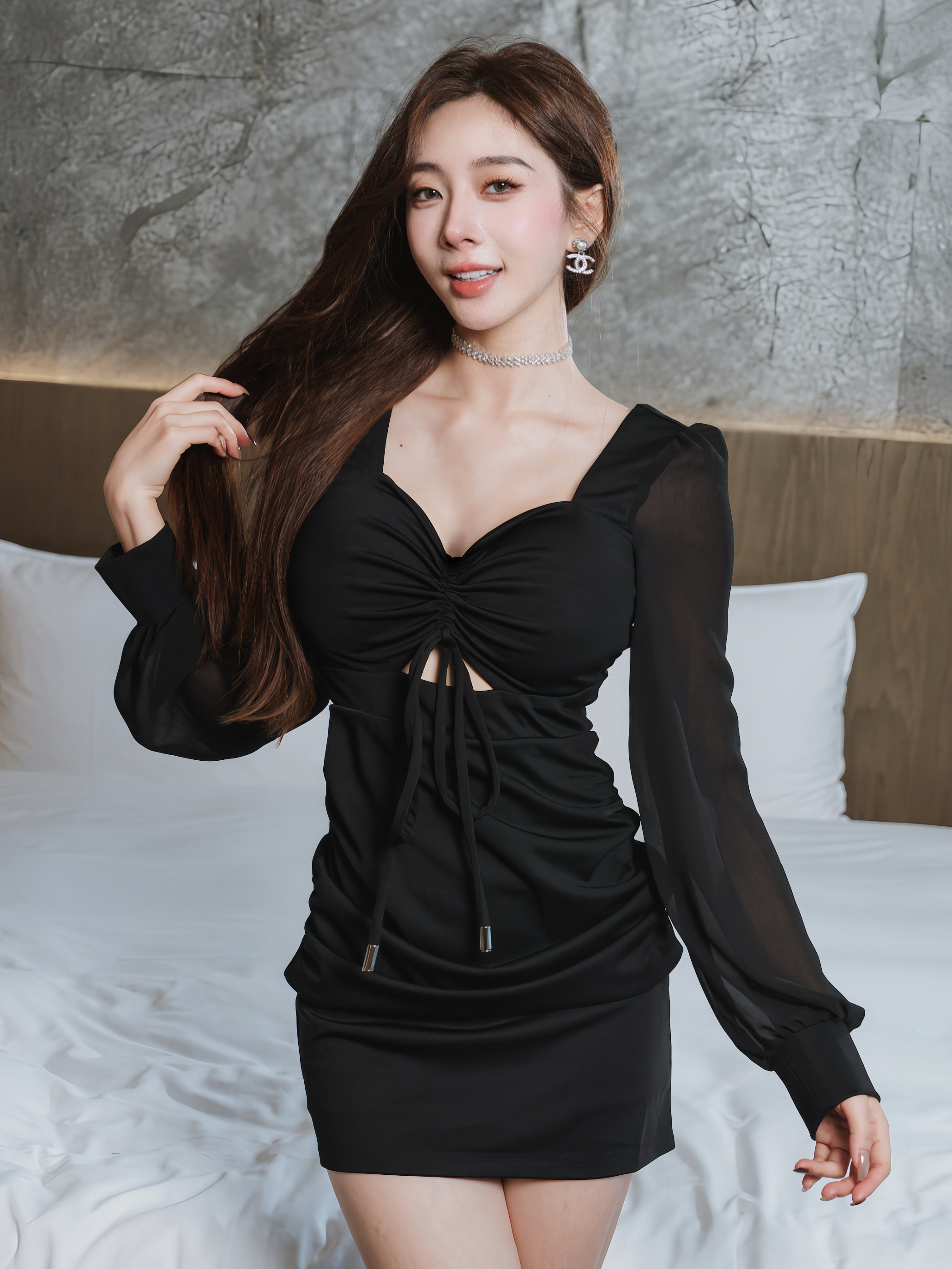 獨家訂製🤍拉繩抽皺鏤空包臀洋裝(黑色均碼）