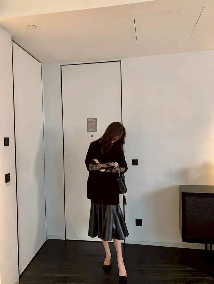 經典黑PU皮革魚尾裙擺長裙皮裙-S-XXL (Elegant & Love)