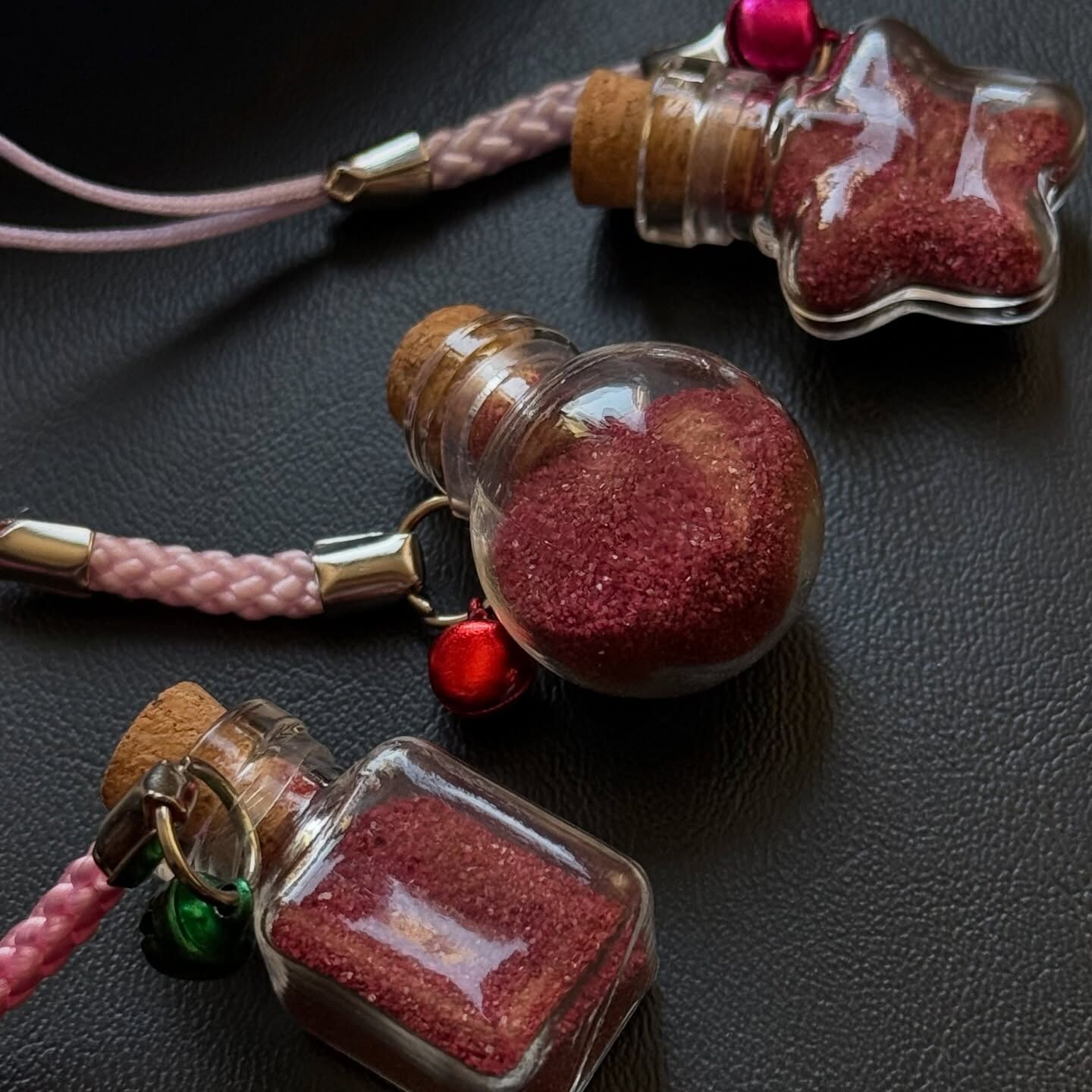 [原石] 避邪硃砂粉 許願瓶吊飾