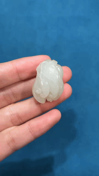 122627 和田玉籽料福壽(佛手)