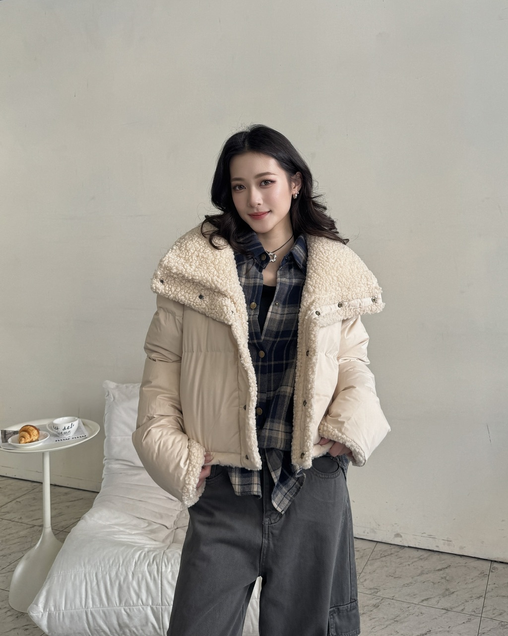 獨特羔毛鋪棉翻領短版外套—8110