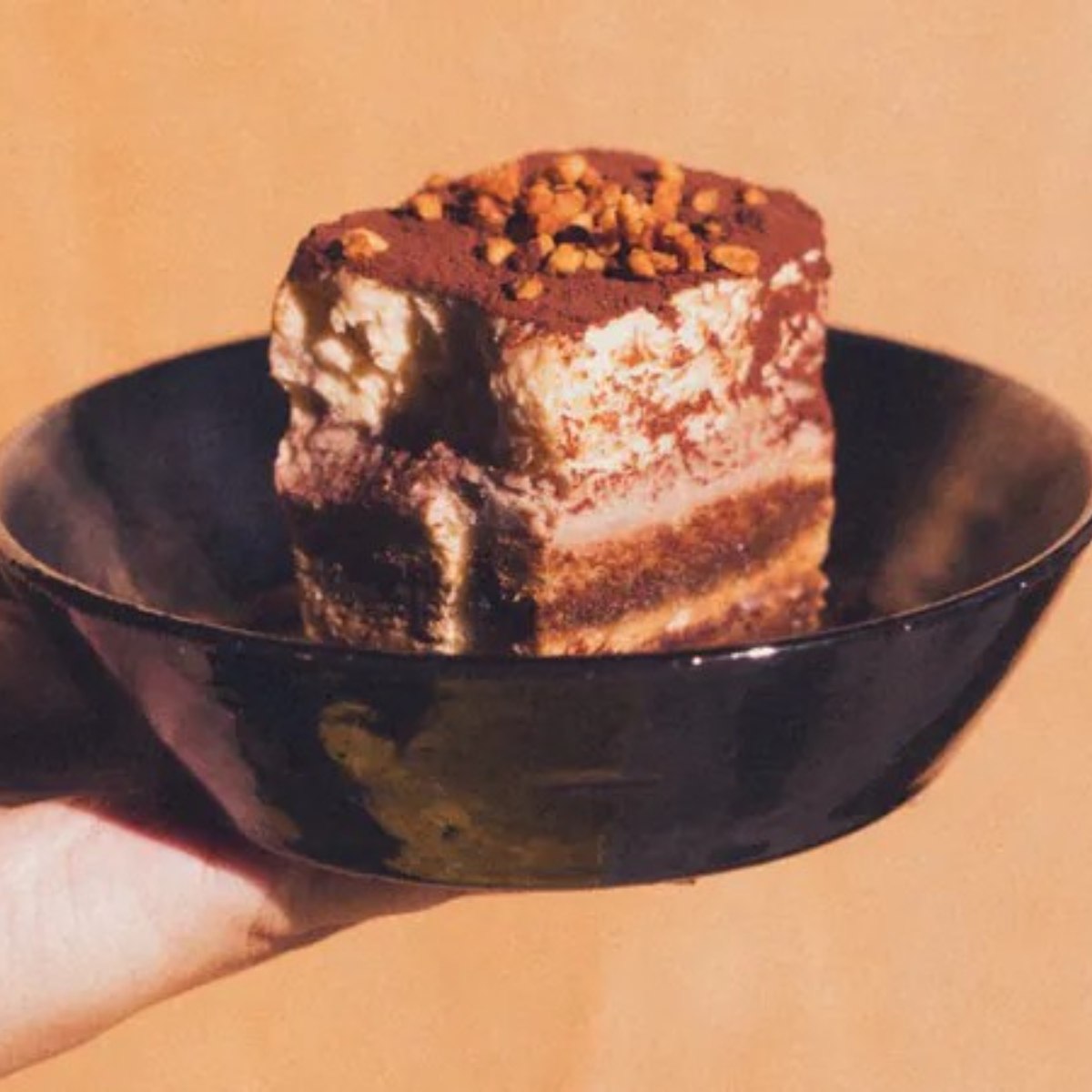 【蜉蝣麵粉工作室 邵世偉：經典×創意提拉米蘇＋開心果半熟巴斯克乳酪蛋糕(第3班)】2026.4.13 (一)實體課程