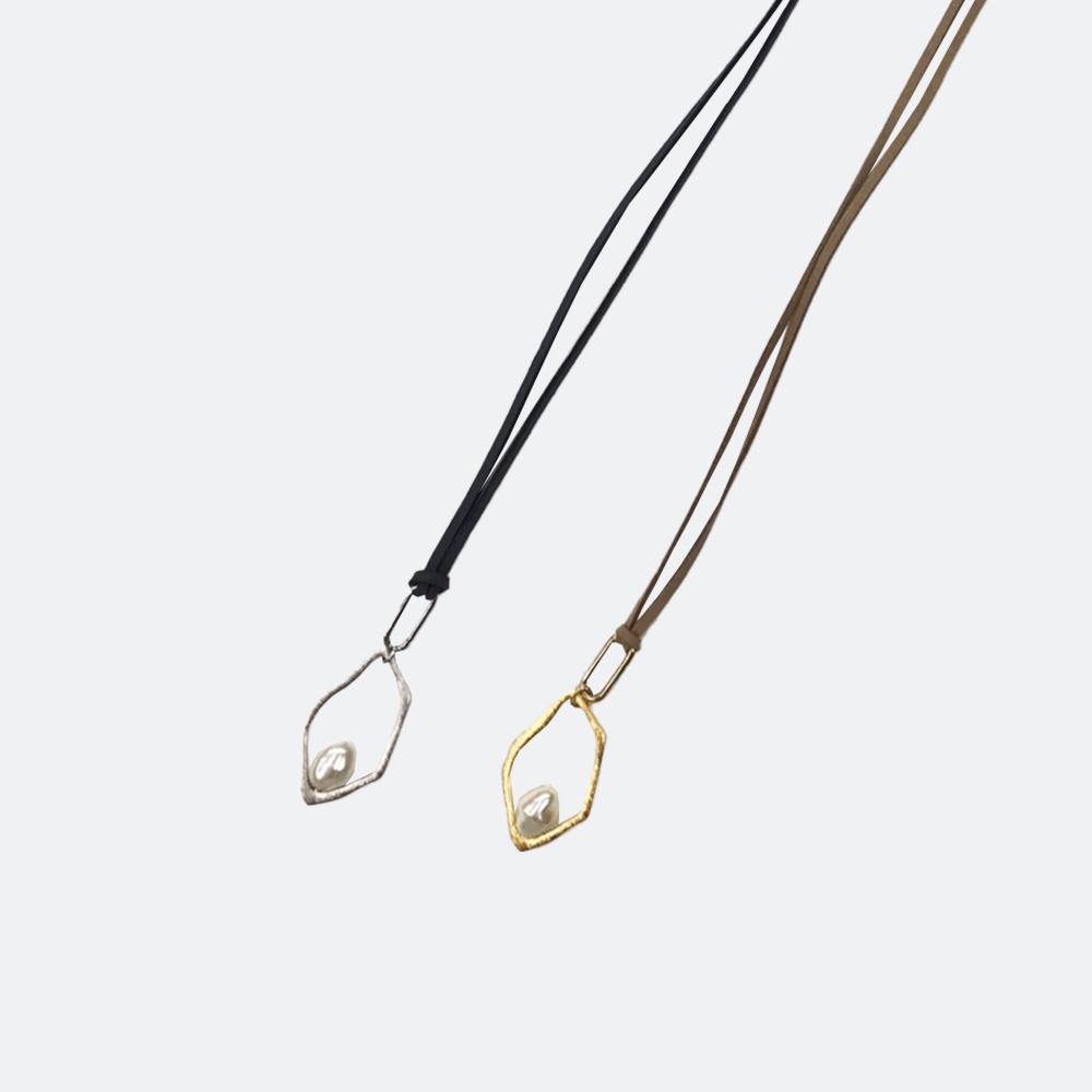 層次珍珠麂皮長鍊項鍊