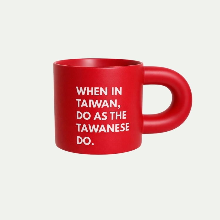 入境隨俗台灣人紅色馬克杯
