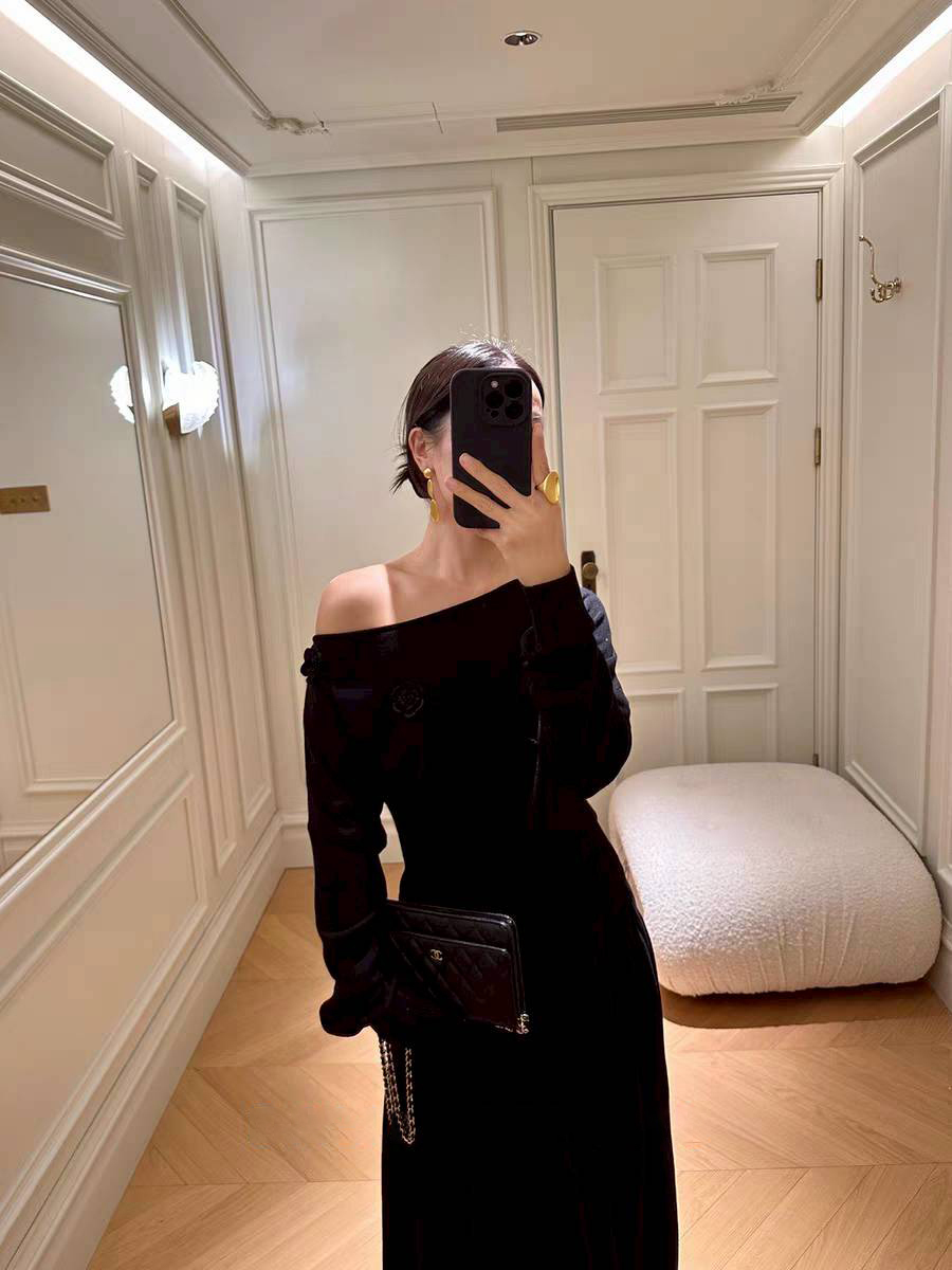 立體山茶花露肩造型上衣+長裙SET-F / 2色 (Elegant & Love)