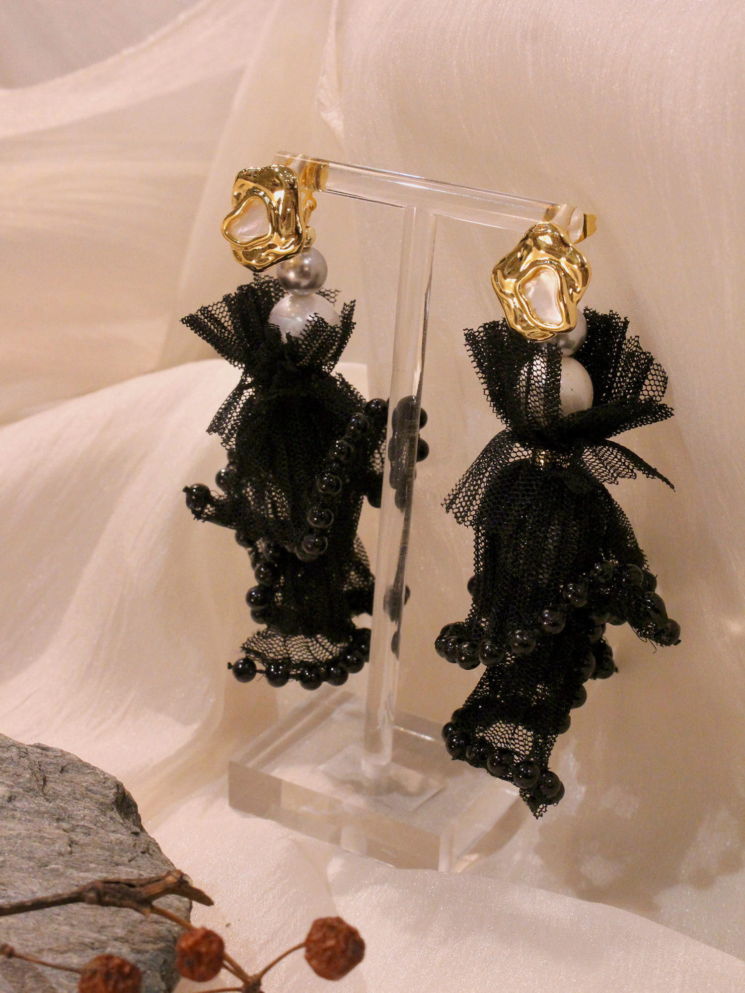 芙莉的心跳聲。(2way)MUCHAT手作14KGP珍珠網紗純銀針耳環