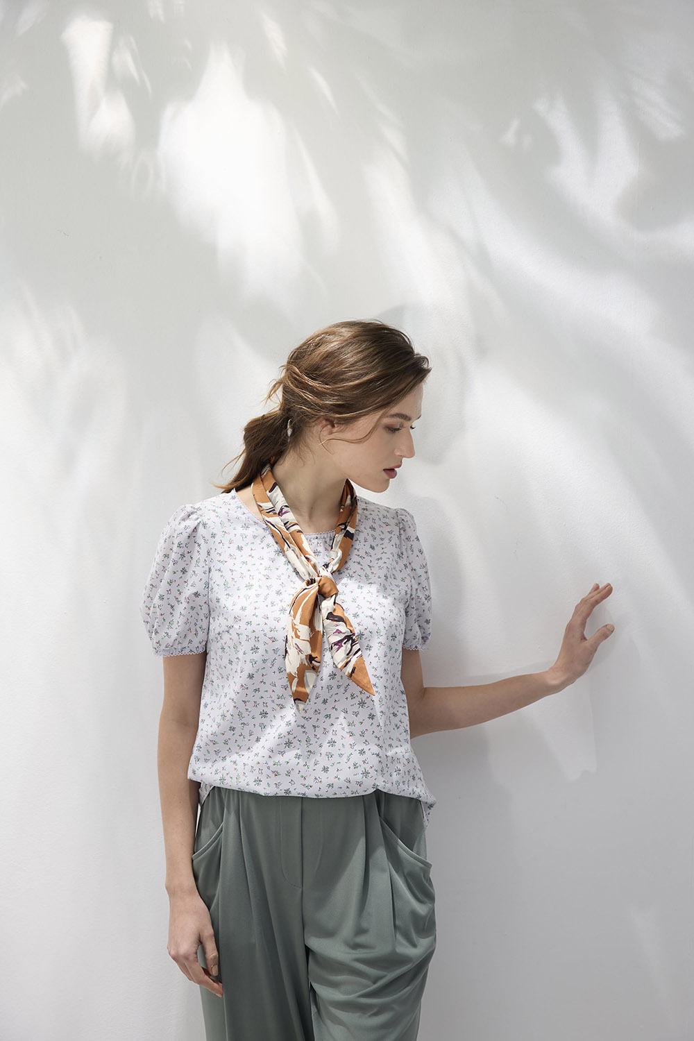 自然筆觸印花細長巾