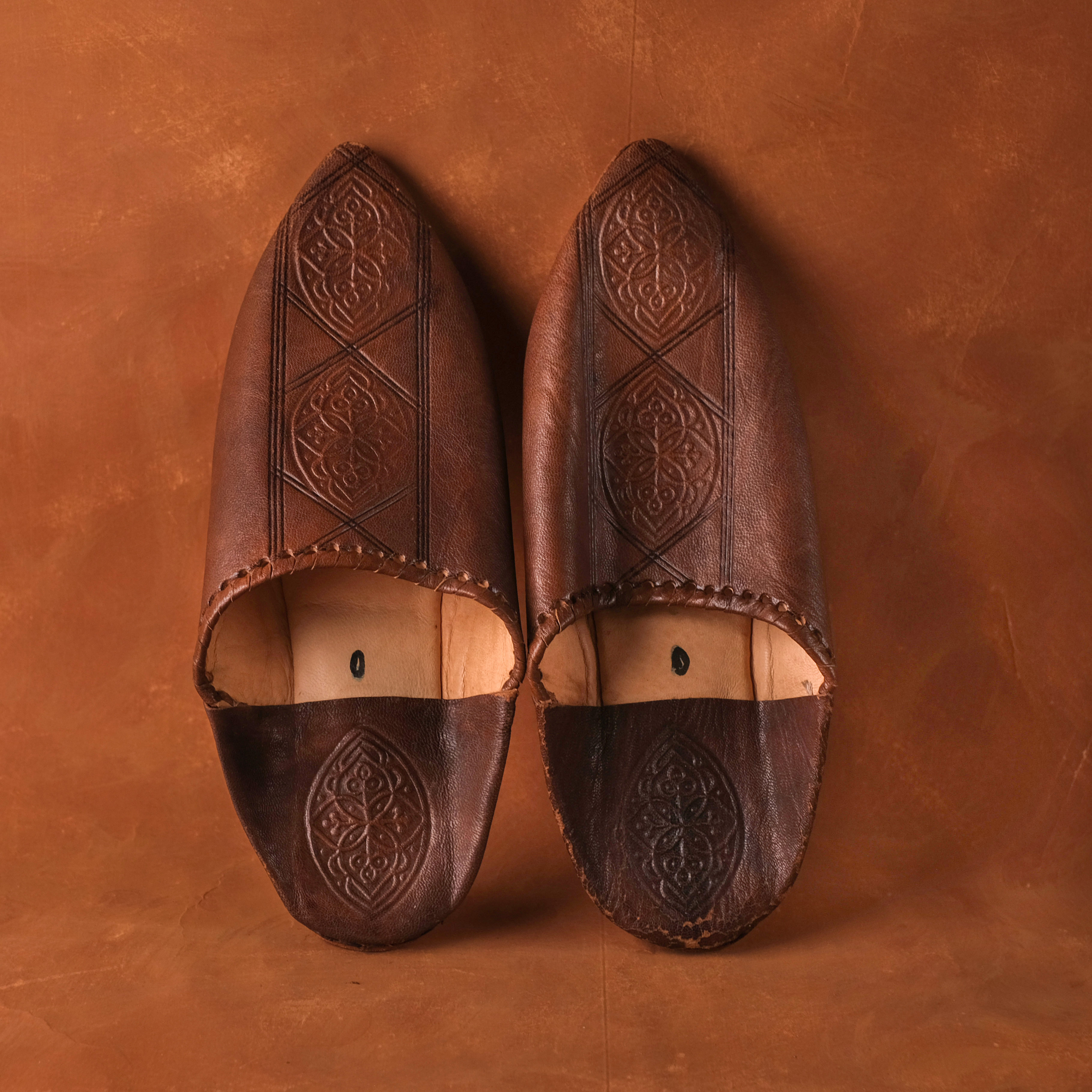 柏柏手工鞋 ｜印紋棕 -尖｜摩洛哥