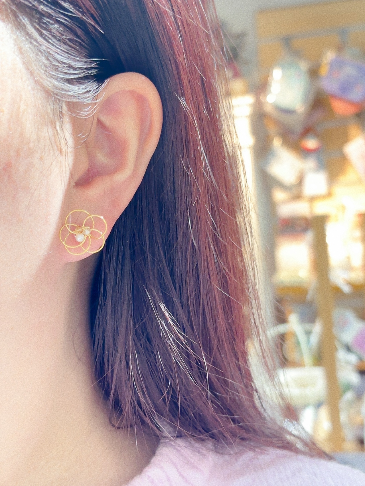 天然石金邊花形耳環