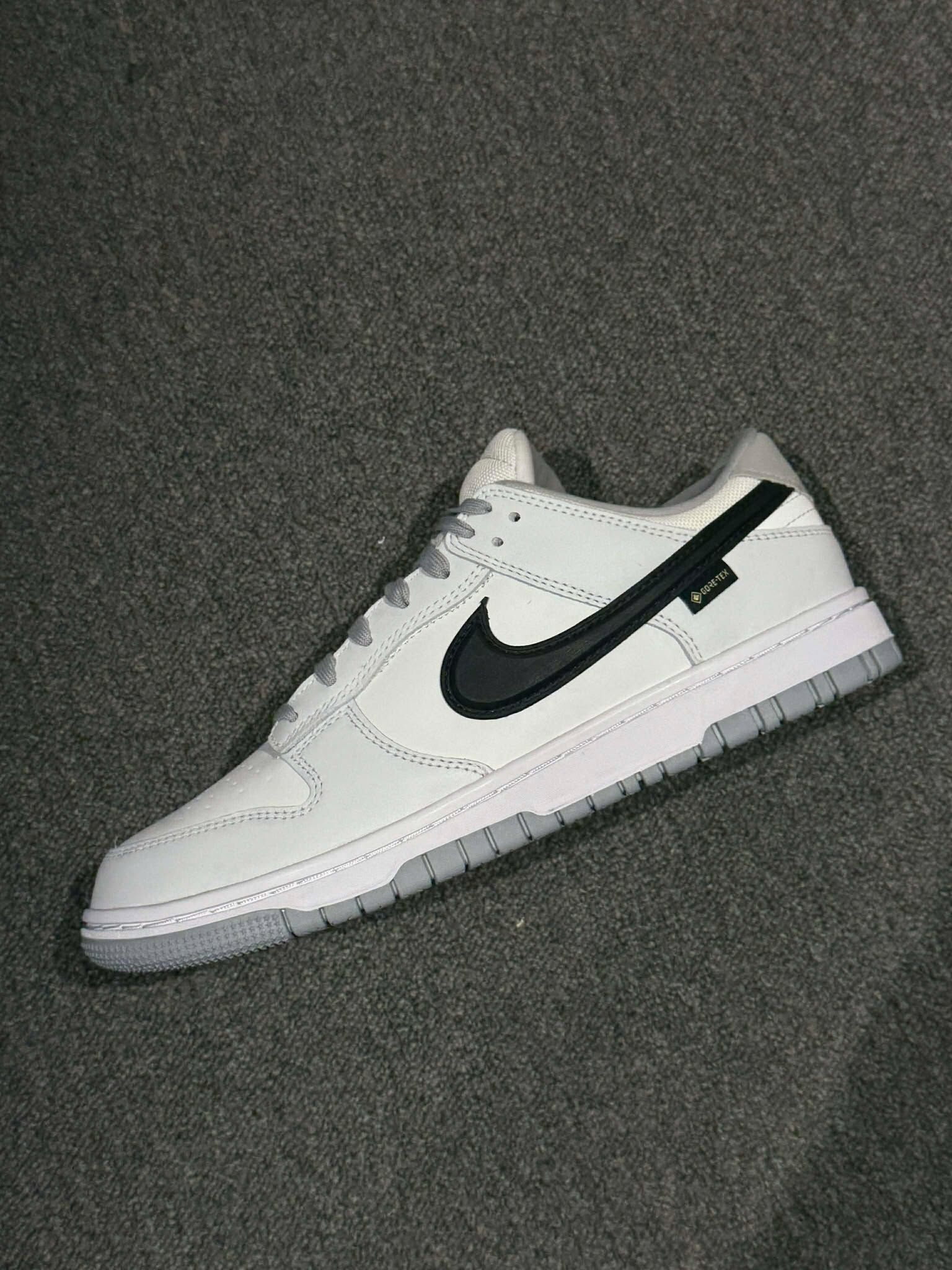 Nike Dunk Low Gore-tex 白黑配色 立體勾勾設計 男鞋 現貨供應 hq2053-100