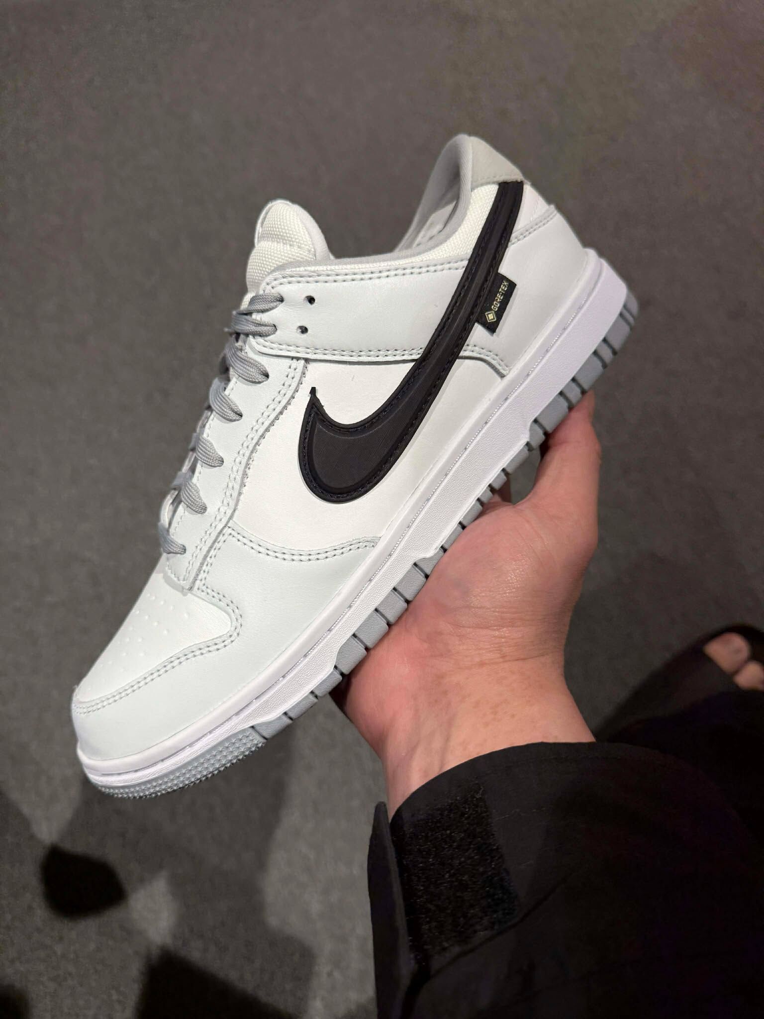 Nike Dunk Low Gore-tex 白黑配色 立體勾勾設計 男鞋 現貨供應 hq2053-100