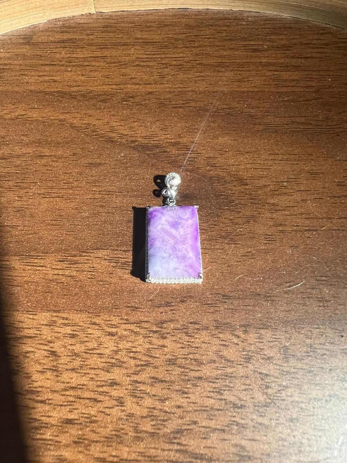 【直播】LL010794 舒俱來18k金扣頭吊墜