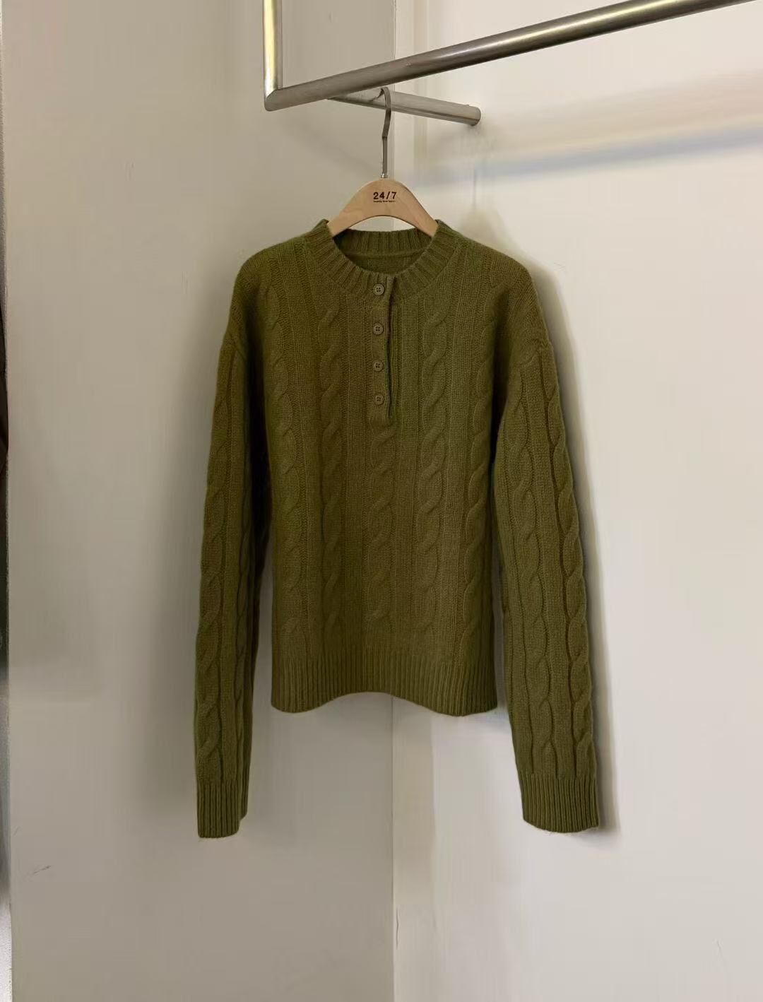 2601 Green Knit