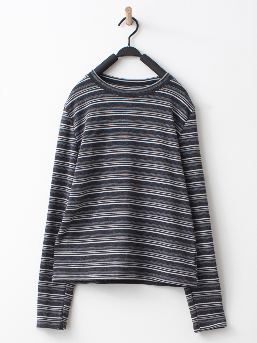 圓領微起毛感配色條紋內搭上衣