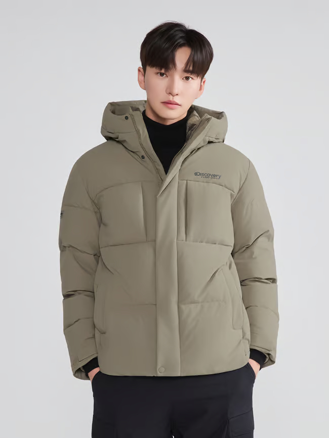 【代購】Discovery 男性 Lester G Goose Down Short Padding 雷斯特G 鵝絨短版羽絨外套 – 俐落剪裁・城市保暖首選