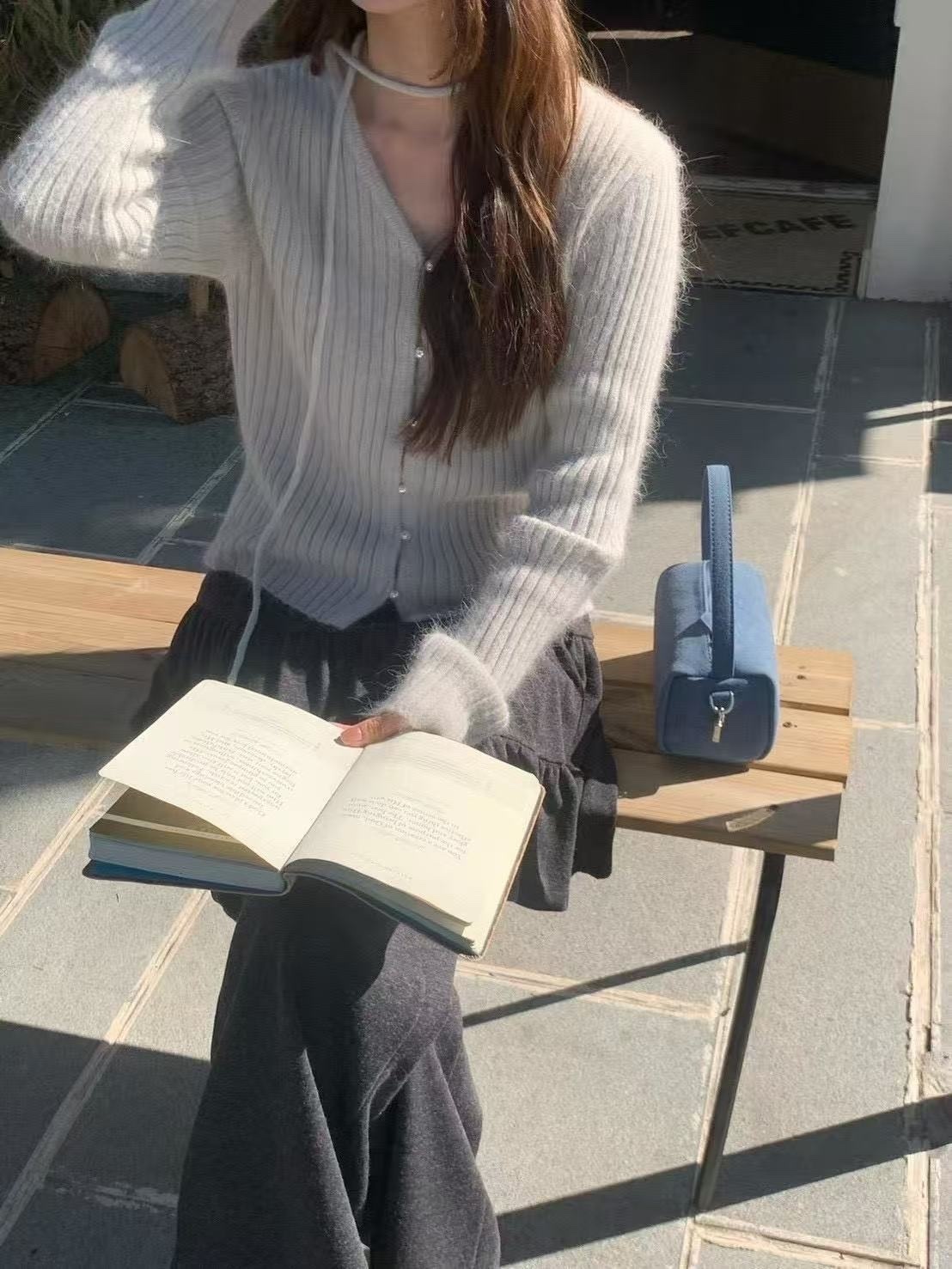 9292 純欲珍珠排釦掛脖飄繩開衫