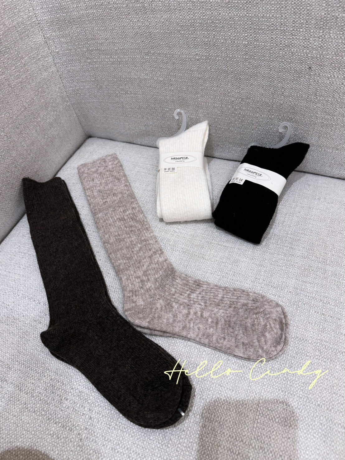 B01033 長筒坑條羊毛襪