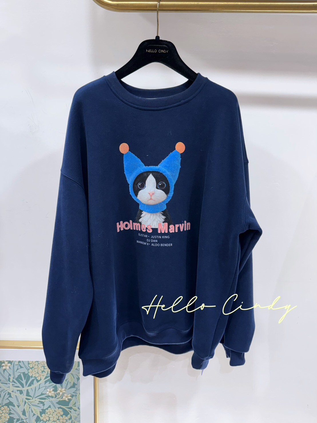 B01027可可愛愛進寶帶毛帽Over size短絨毛中性大學T