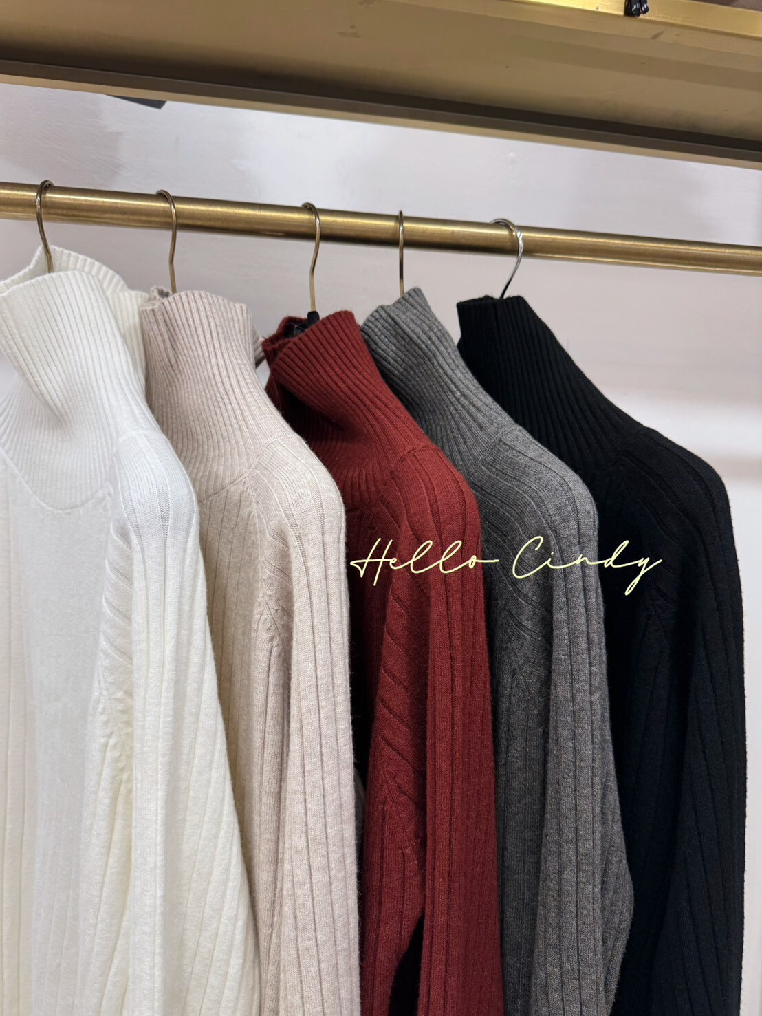 B01017簡約小立領質感坑條針織上衣