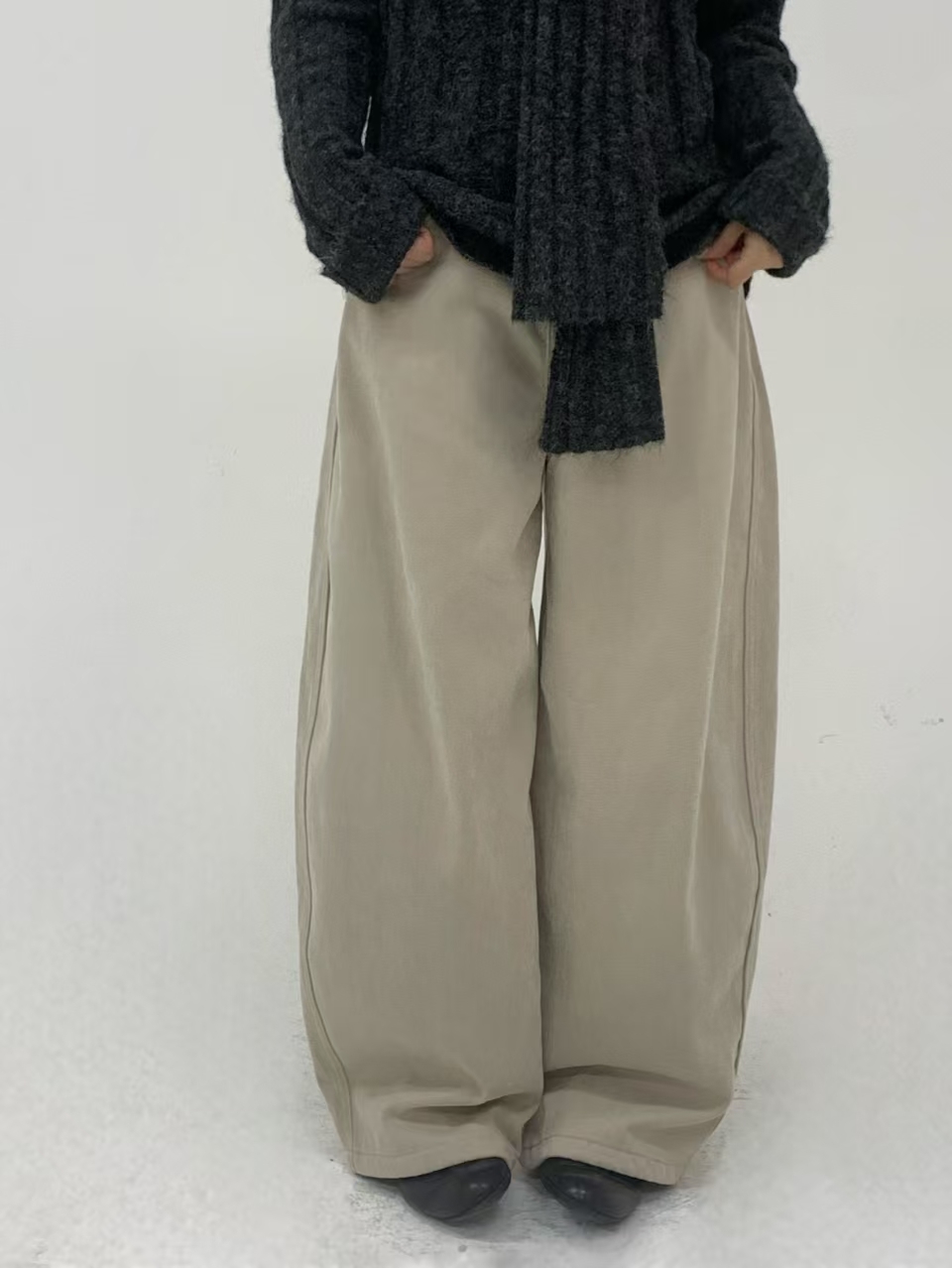 Loose fit fleece lined barrel pants &belt
