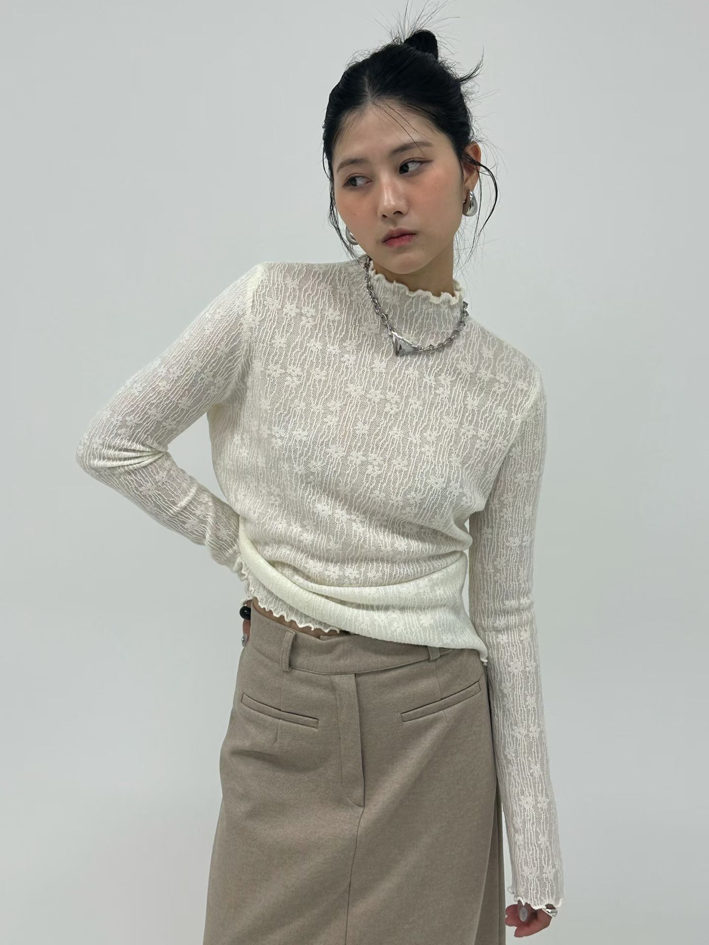 Floral jacquard turtleneck lace knit