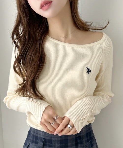 日本🇯🇵連線 U.S. POLO ASSN. x Ada. 不對稱領口刺繡針織上衣 刺繡 針織 針織衫 打底 內搭 長袖 刺繡 3色(任買兩件7-11免運)/預購