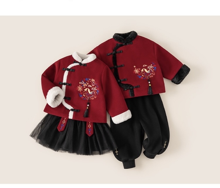 [陸製]過年服｜馬年旗袍手足裝