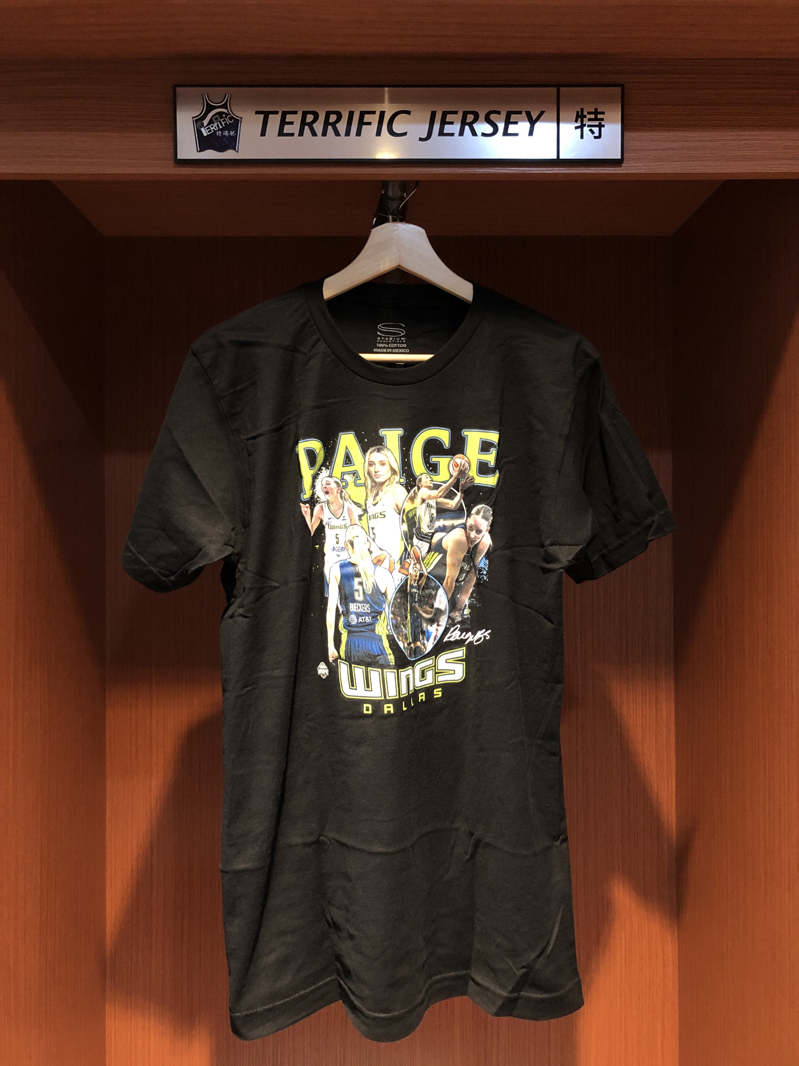 WNBA短袖 Paige Bueckers 達拉斯飛馬 照片 人像 Stadium Essentials Unisex Player Crossroads Tee 棉質 短袖 全新