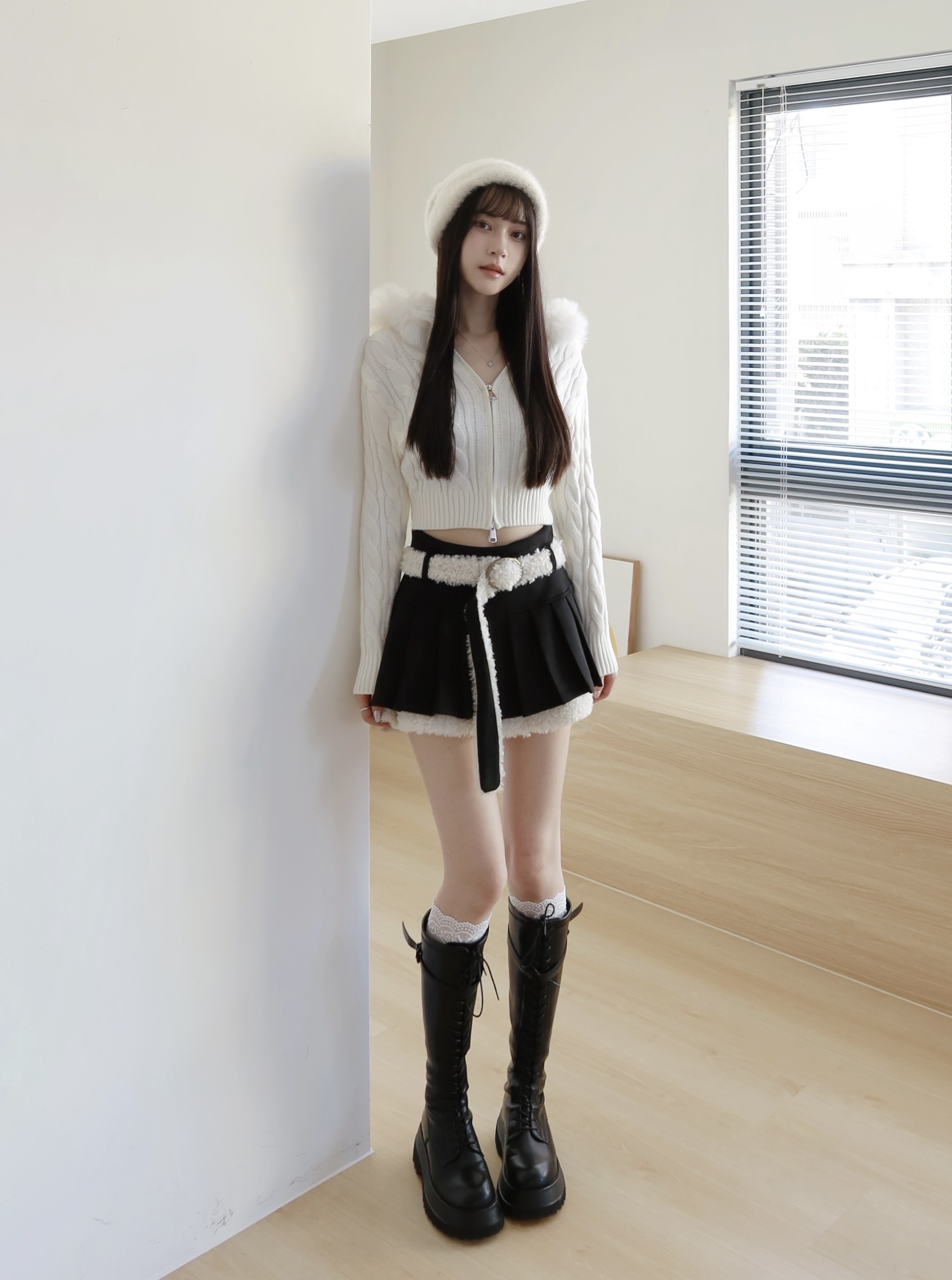 泰迪熊毛絨麂皮百褶裙