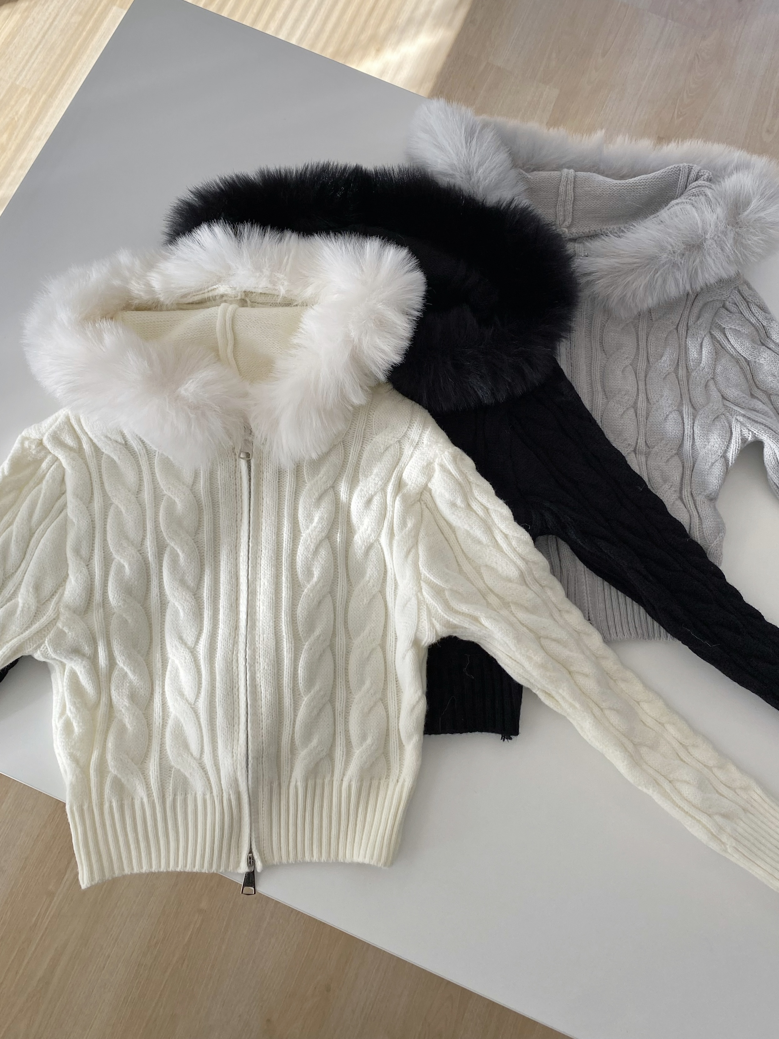 毛領針織連帽拉鍊上衣