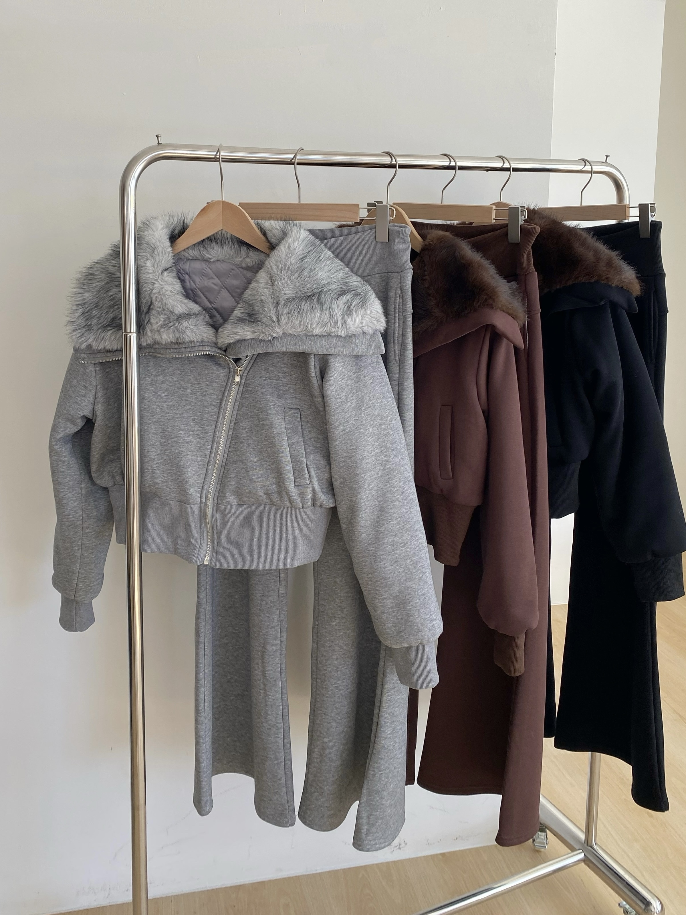 鋪棉翻領刷絨套裝