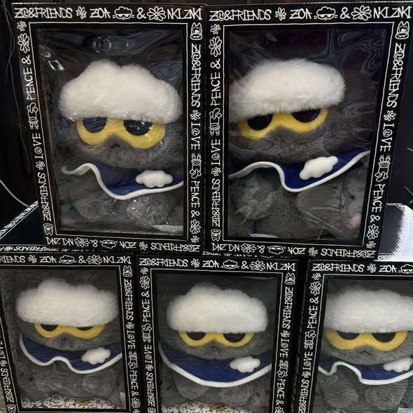 Peaceminusone x LINE FRIENDS 權志龍 ZO FRIENDS ZOA  中型貓咪