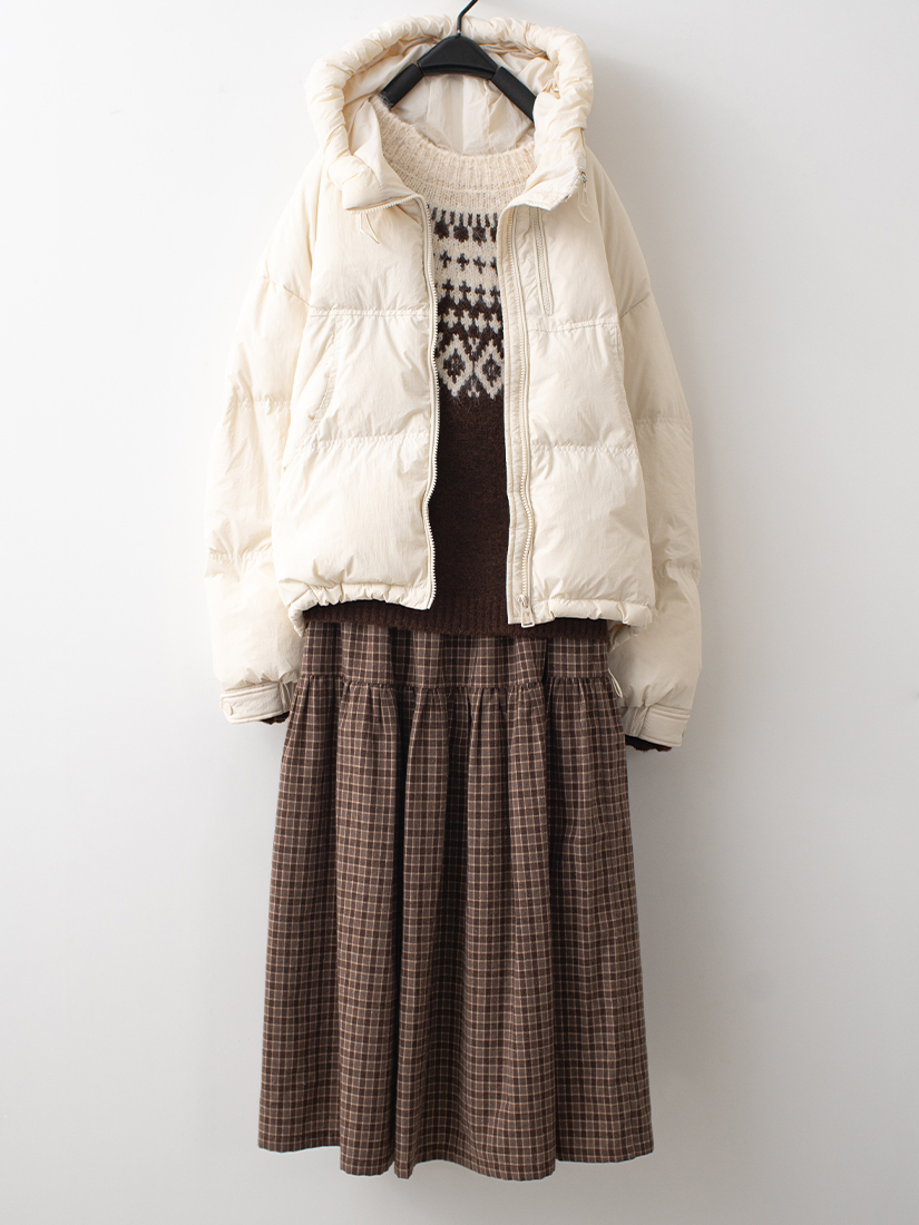 輕盈羽絨外套鬆軟織紋毛衣輕磨毛長裙